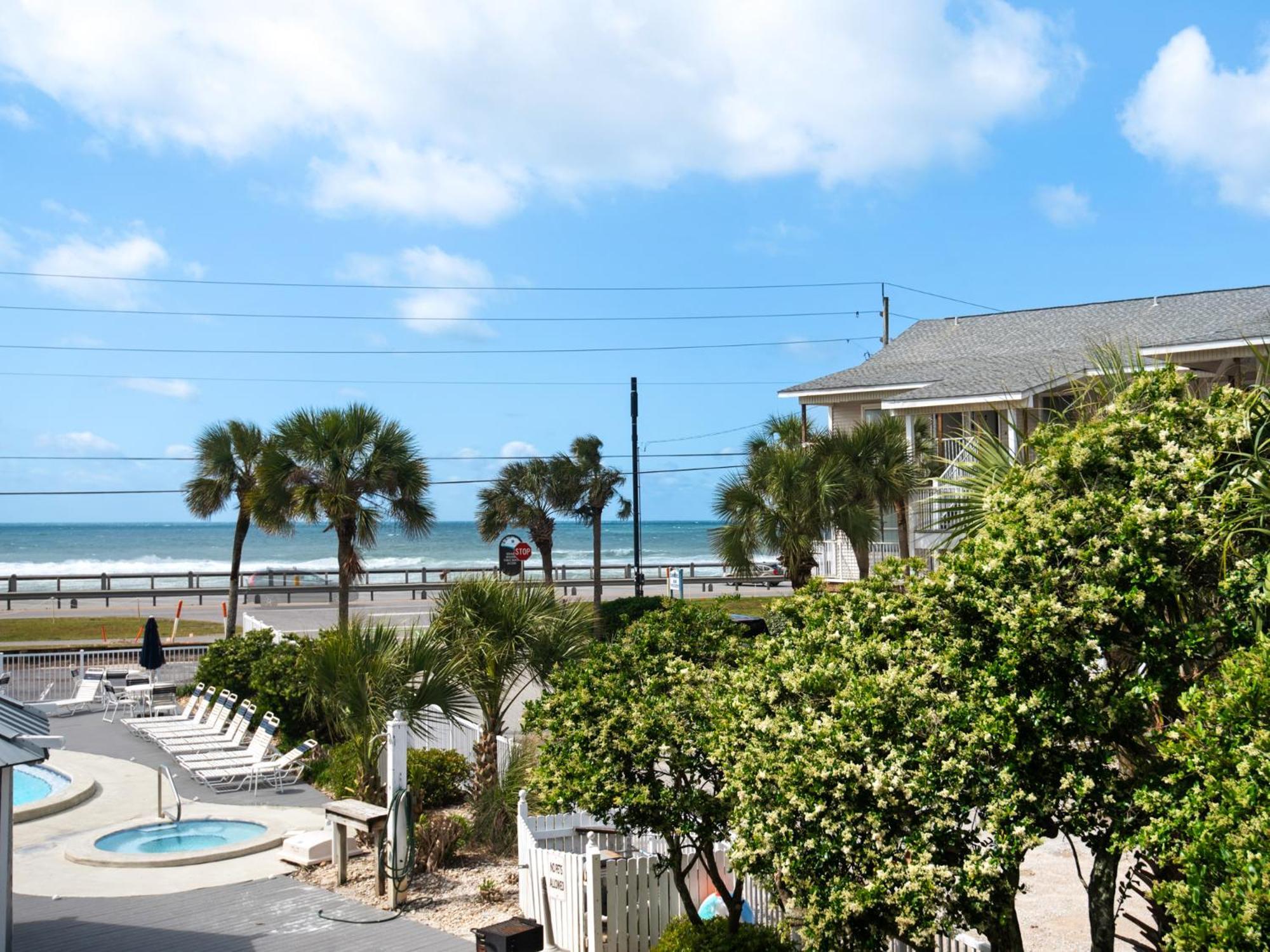 Summer Breeze 211 By Newman-dailey Holiday home Destin