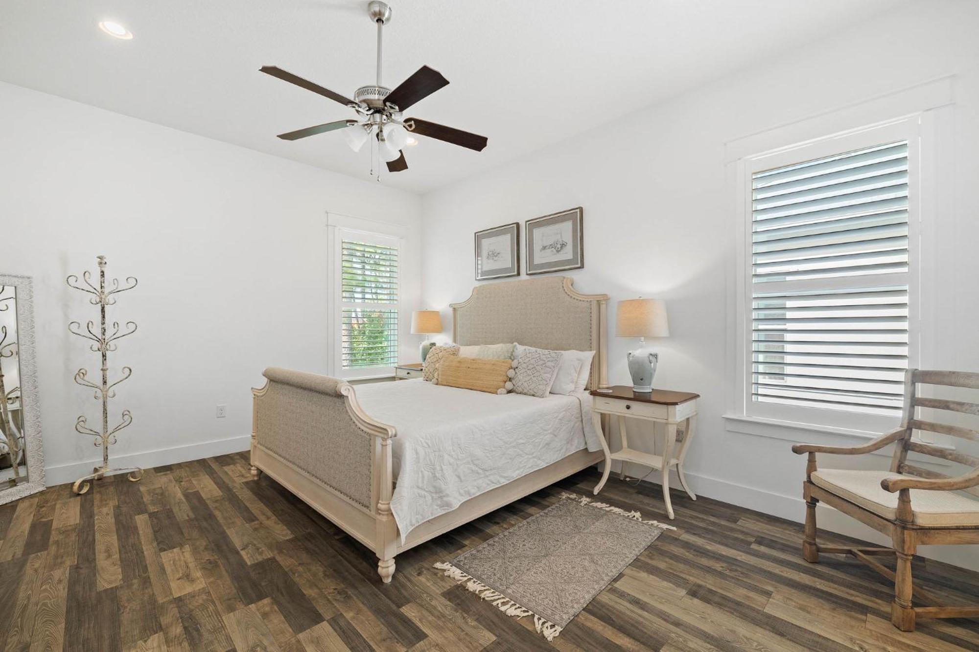 Shore Beats Work With Woodland Setting Destin