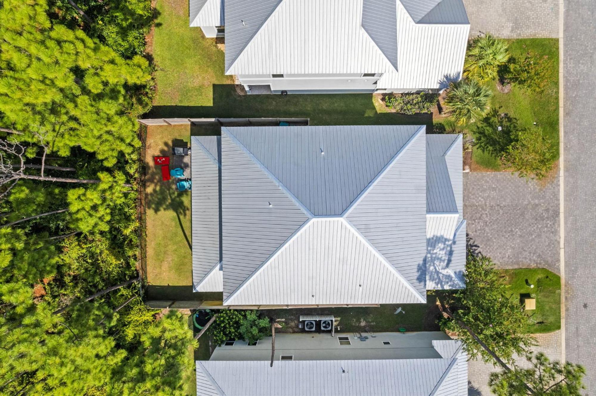 Holiday home Shore Beats Work With Woodland Setting Destin