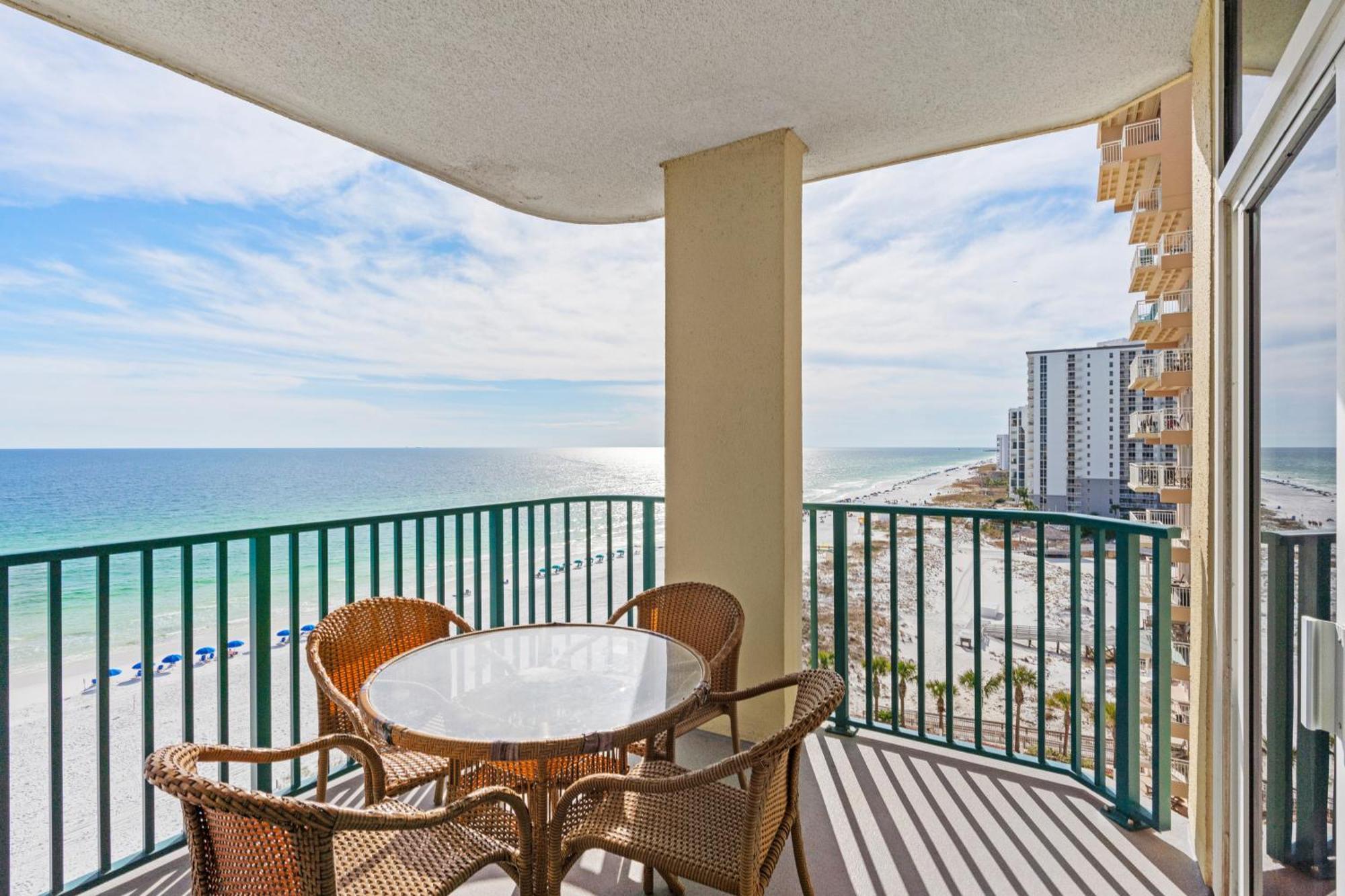 Jade East Towers 0840 By Newman-dailey Apartment