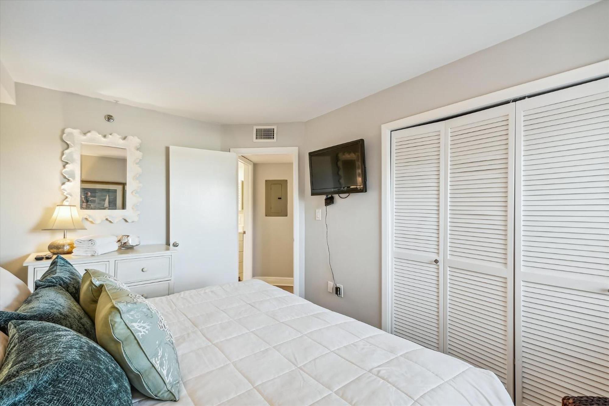 Inlet Reef 210- By Isle Apartment Destin