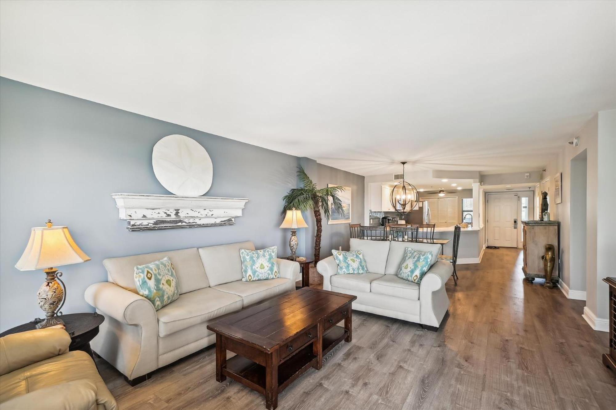 Inlet Reef 210- By Isle Apartment Destin