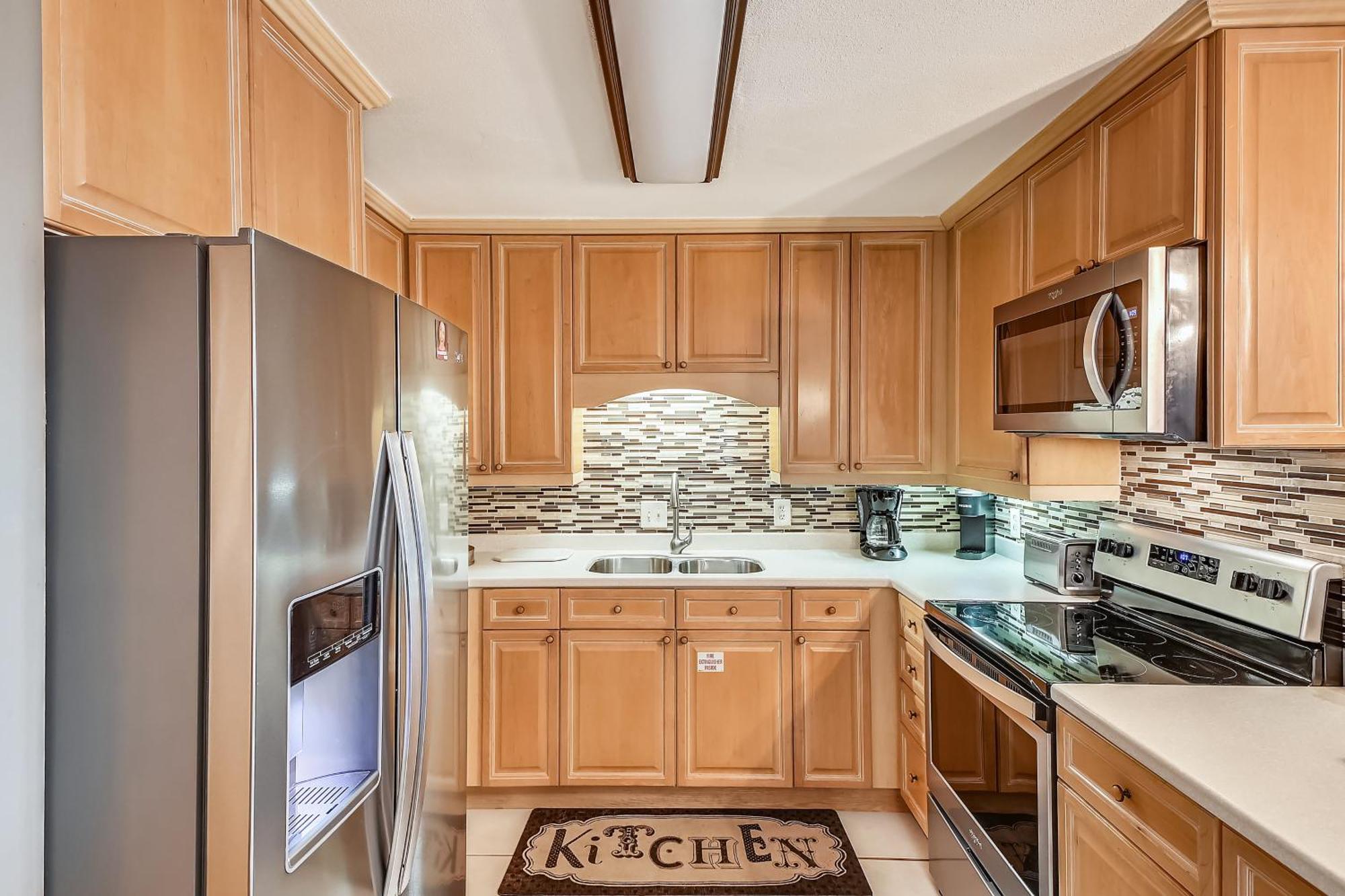 Apartment Dolphin Point 202c- By Isle