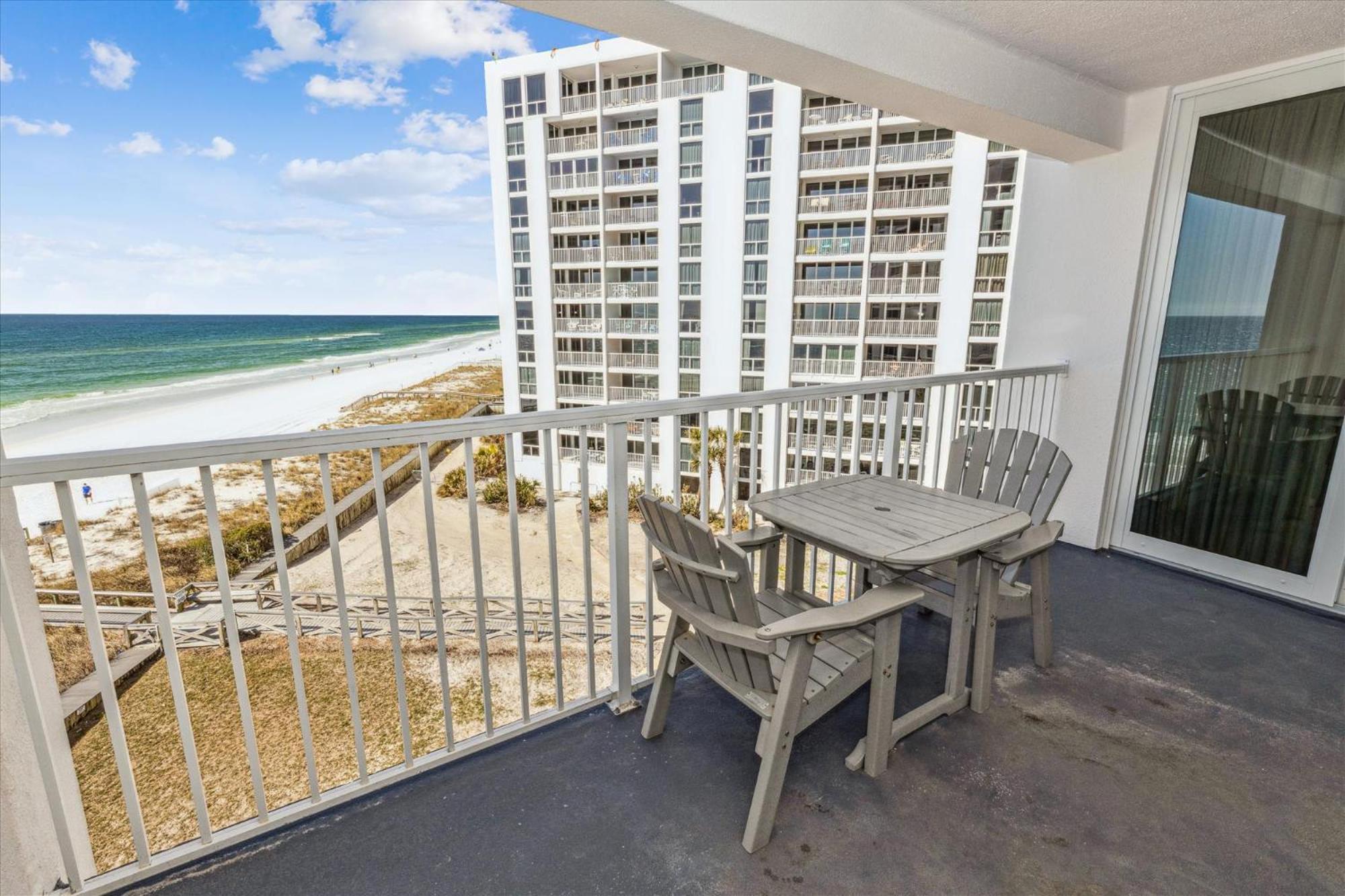 Shoreline Towers 1063- By Isle Apartment Destin