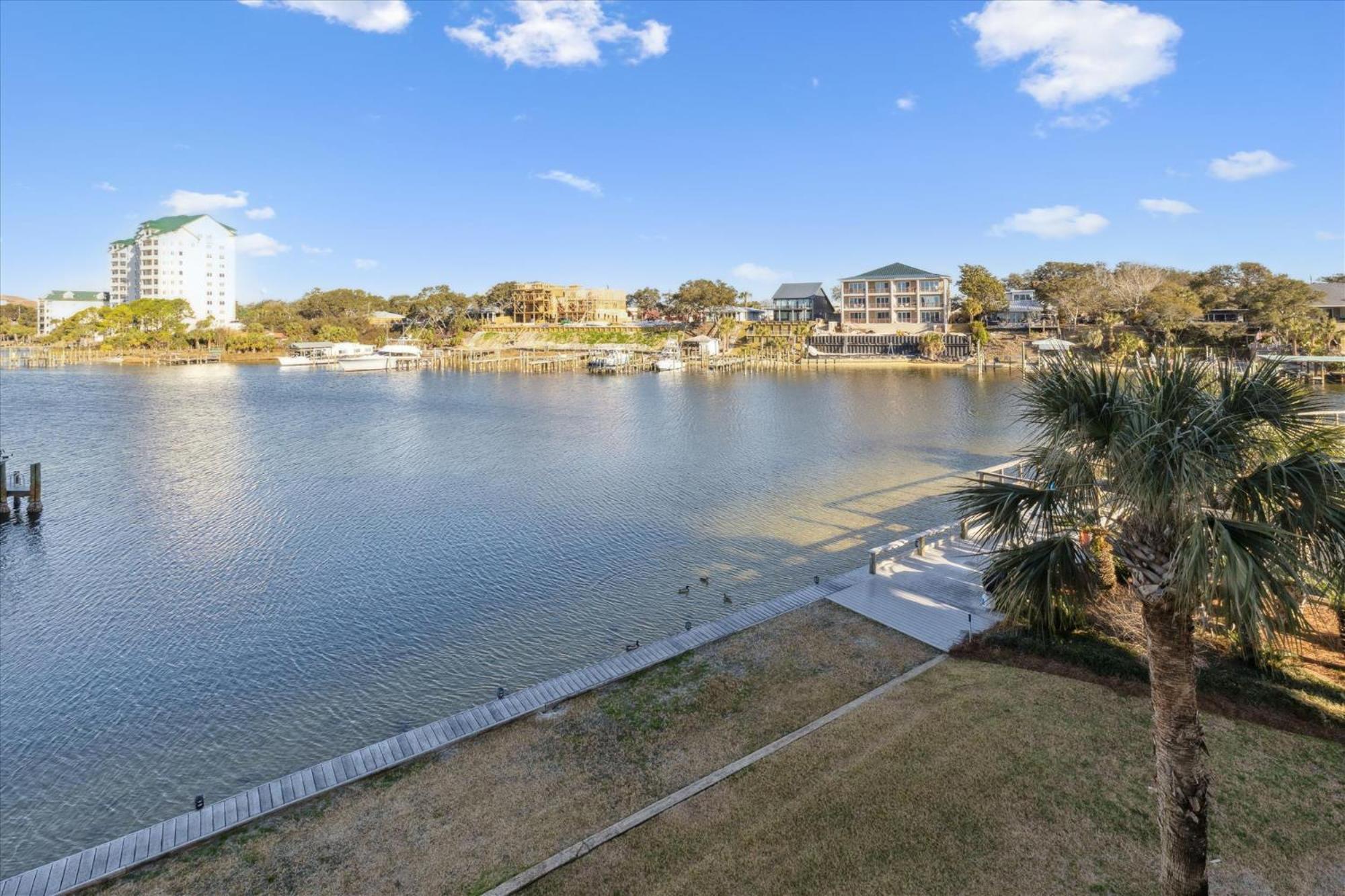 Dolphin Point 305b- By Isle Apartment *