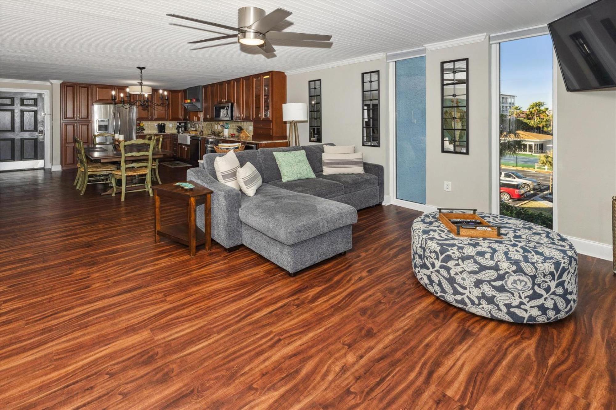 Dolphin Point 305b- By Isle Apartment *