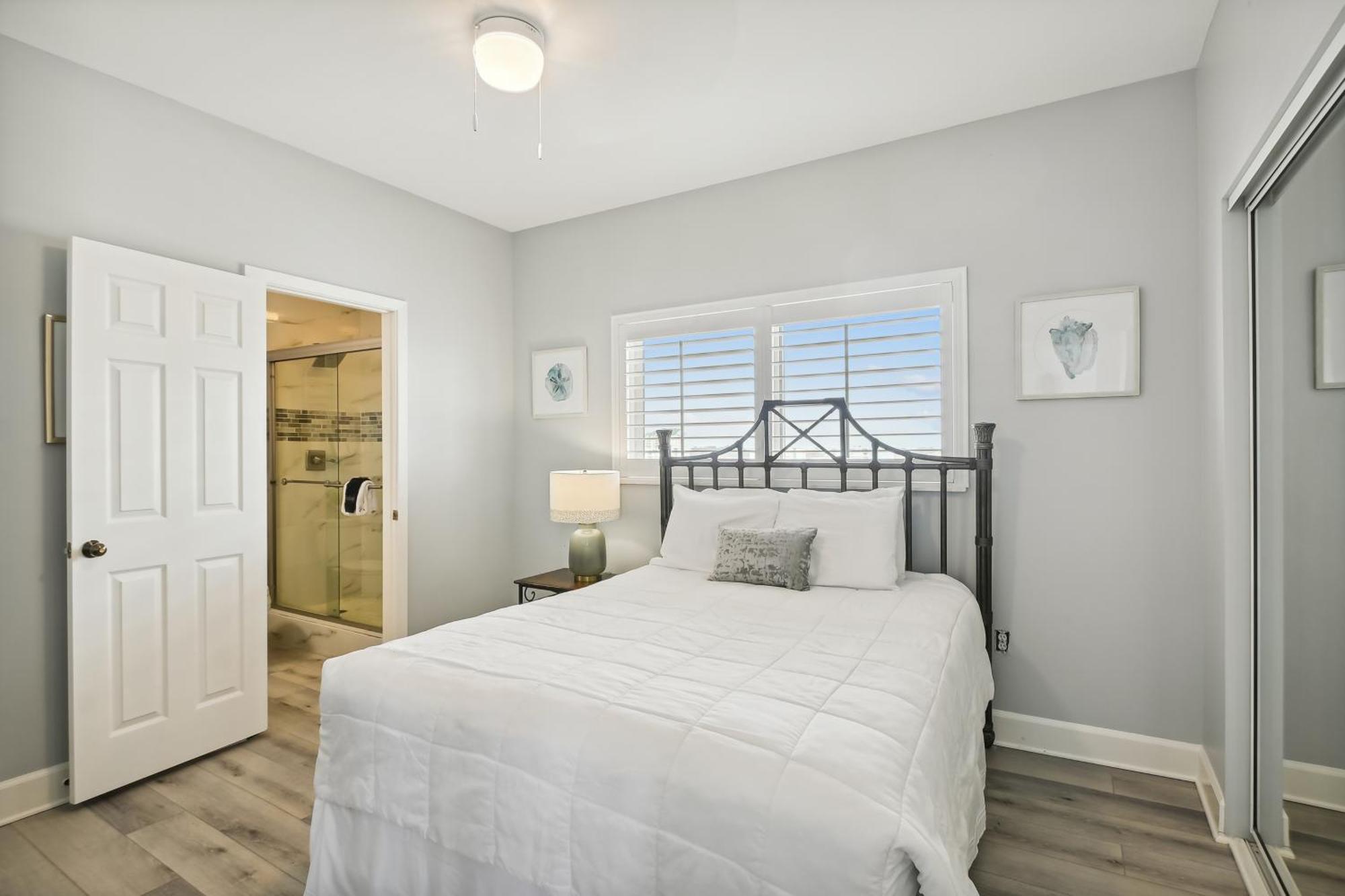 Apartment Oceania 503- By Isle