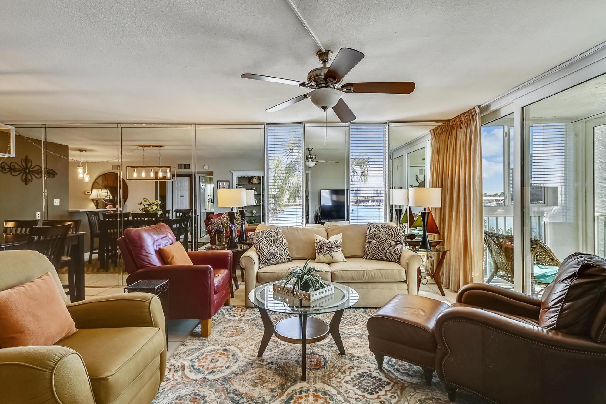 Dolphin Point 202c- By Isle