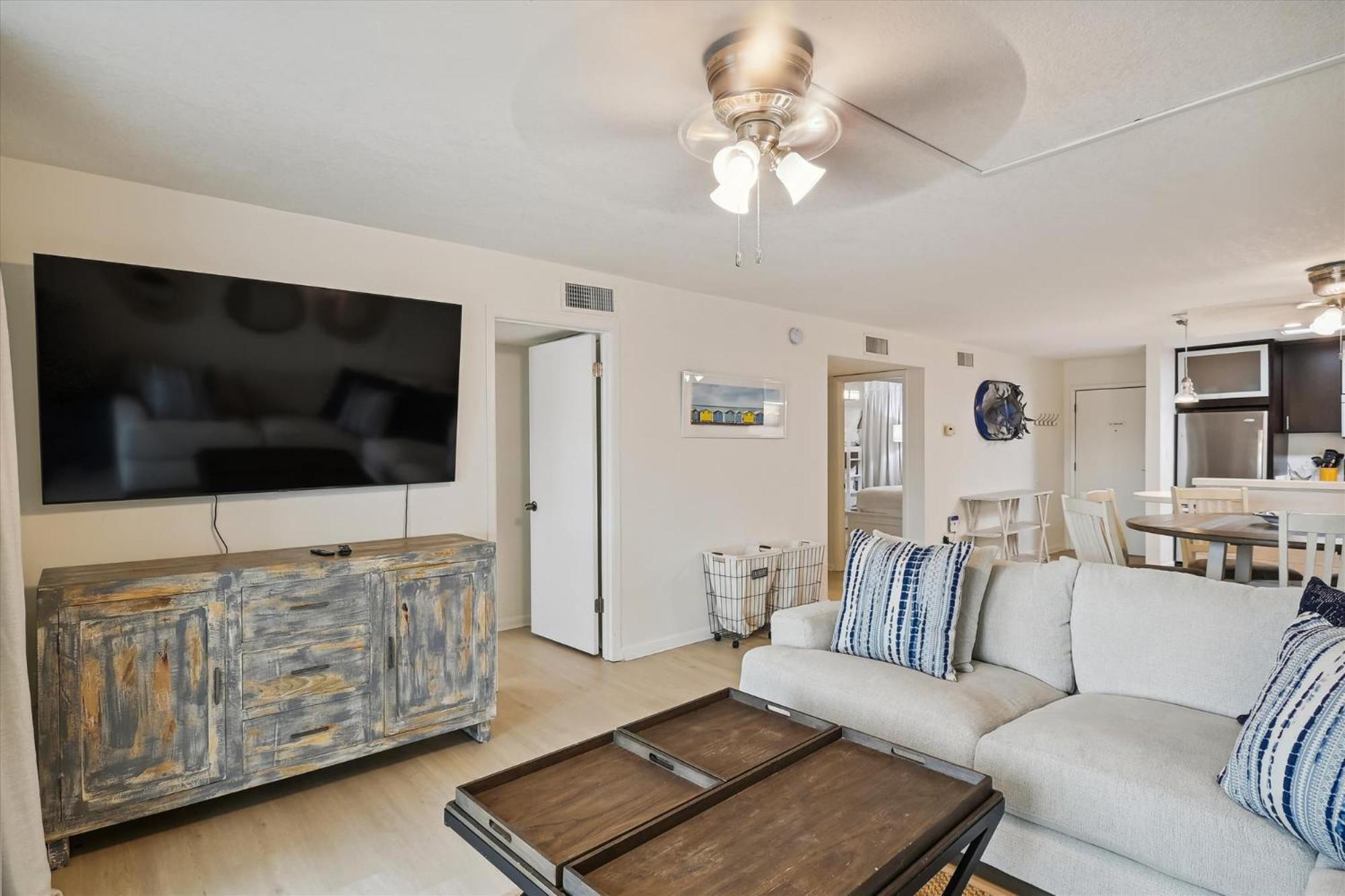 Dolphin Point 203c- By Isle Apartment Destin