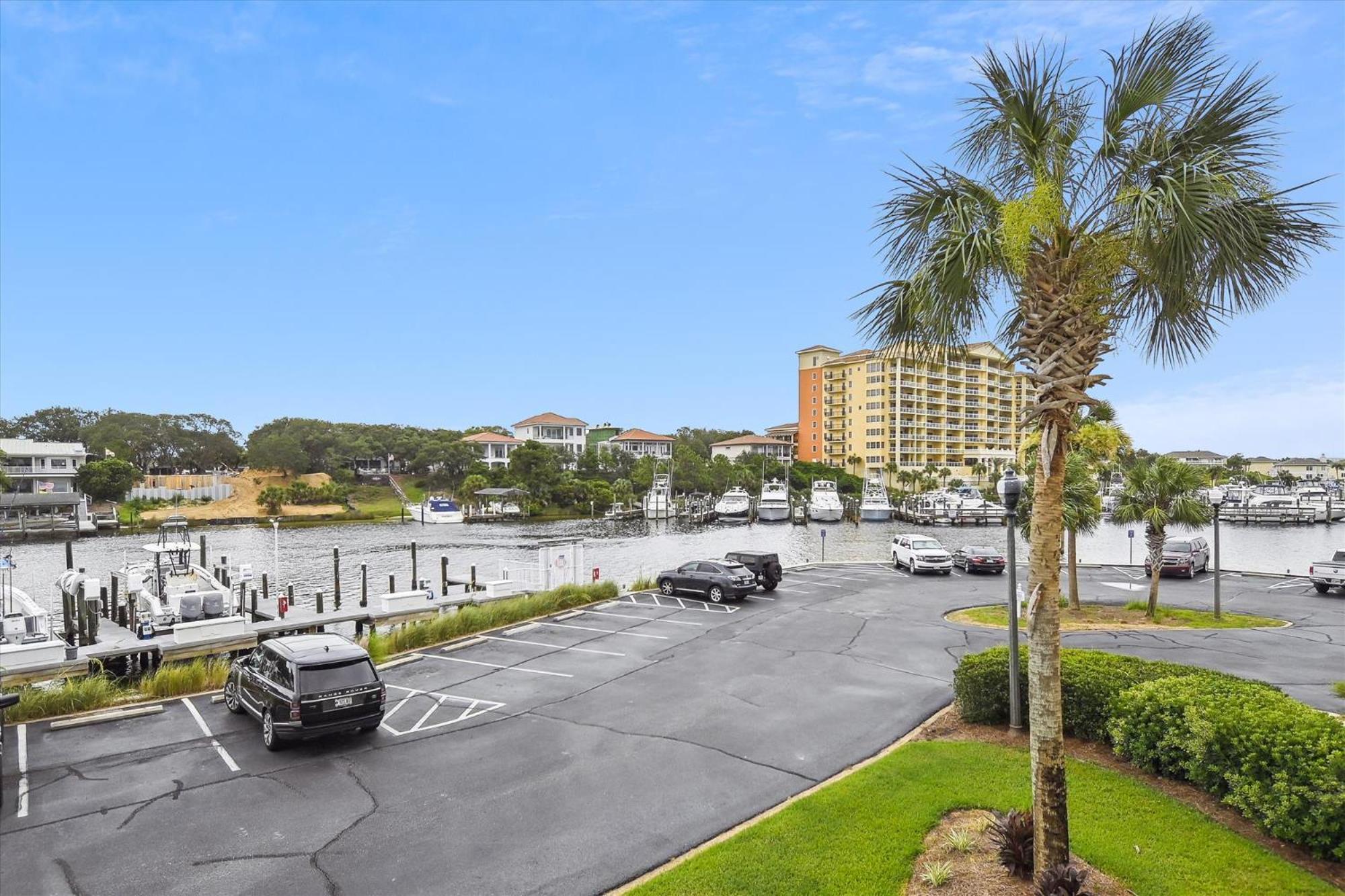 Apartment Dolphin Point 203c- By Isle Destin