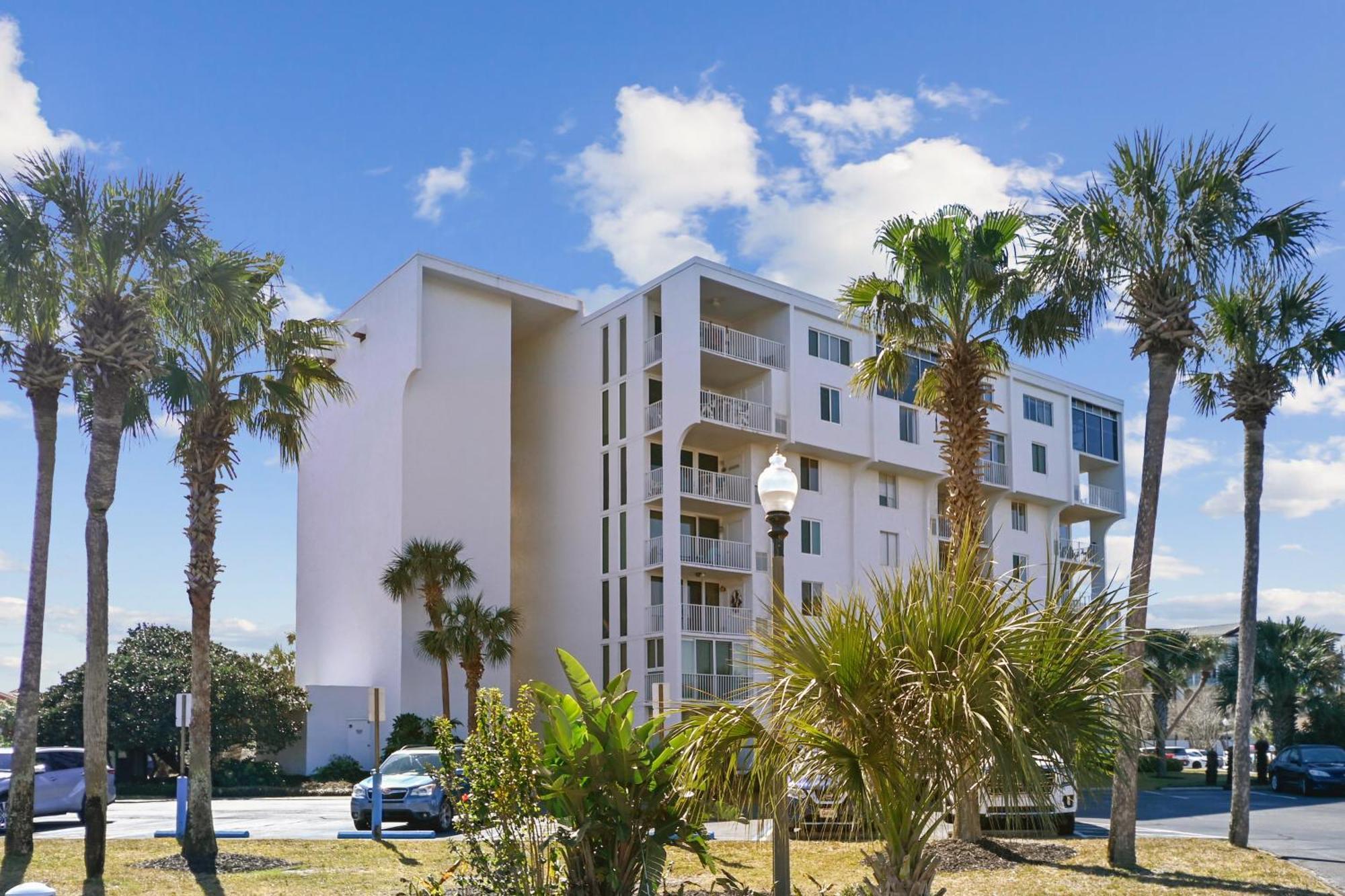Dolphin Point 103b- By Isle Apartment Destin