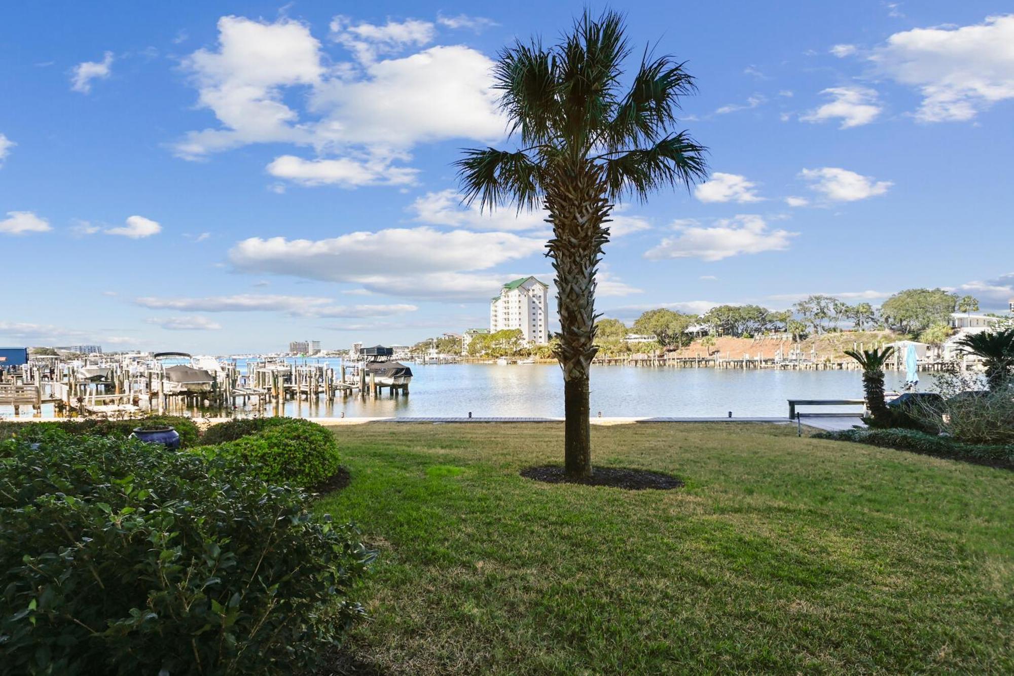 Dolphin Point 103b- By Isle Apartment Destin