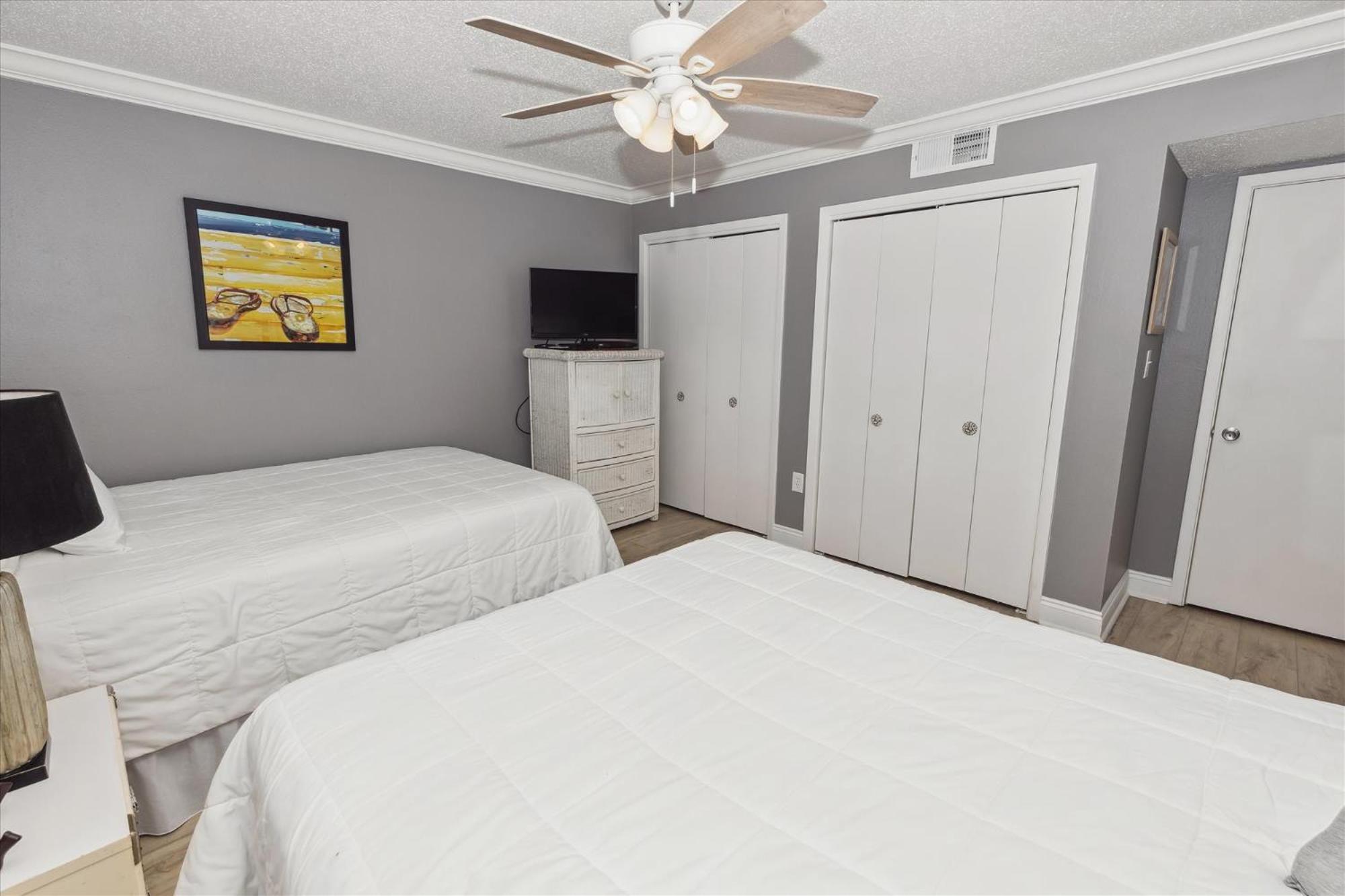 Apartment Shoreline Towers 1084- By Isle Destin