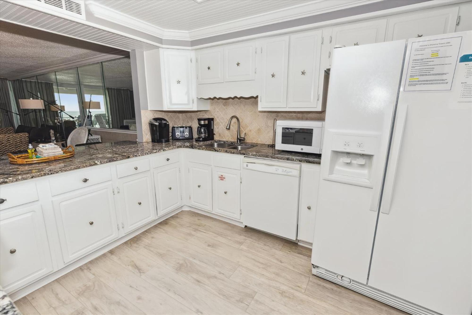 Shoreline Towers 1084- By Isle Apartment Destin