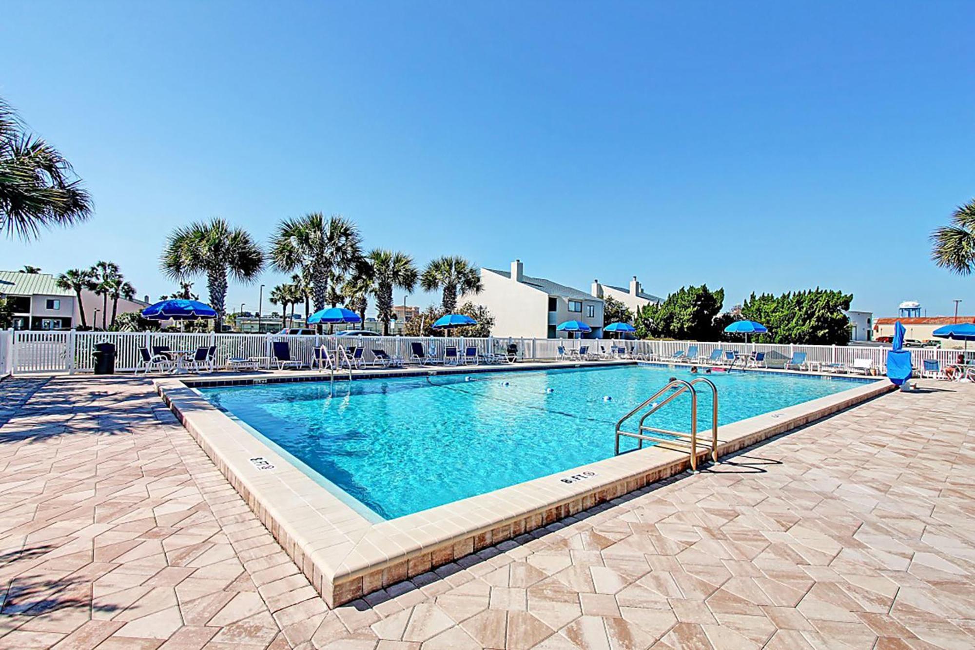 Shoreline Towers 1084- By Isle Apartment *