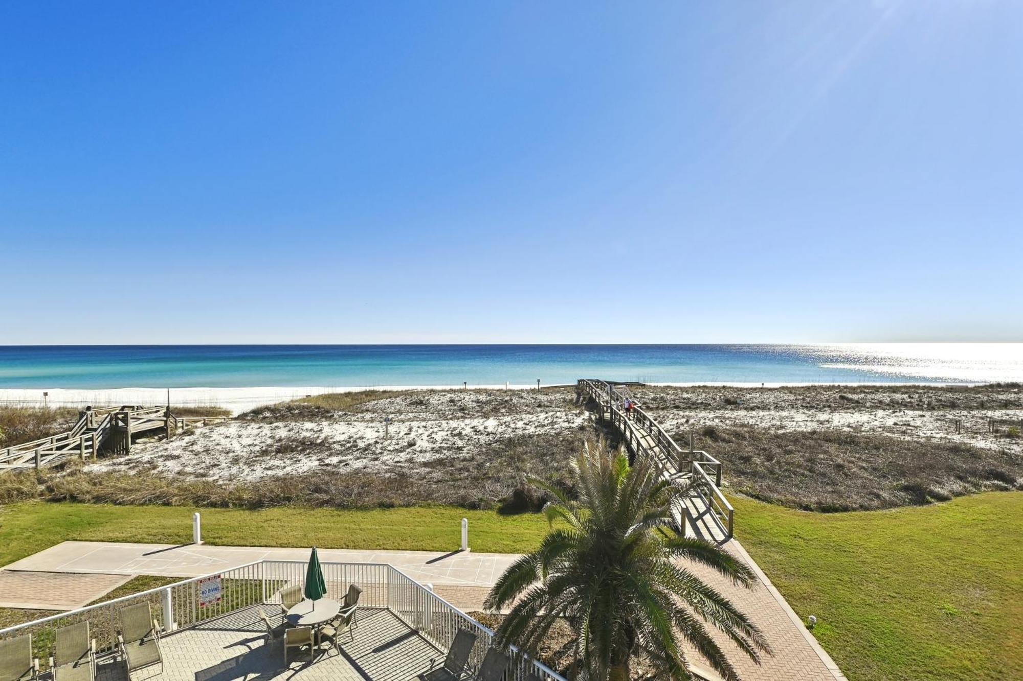 Apartment On The Gulf 304-by Isle *