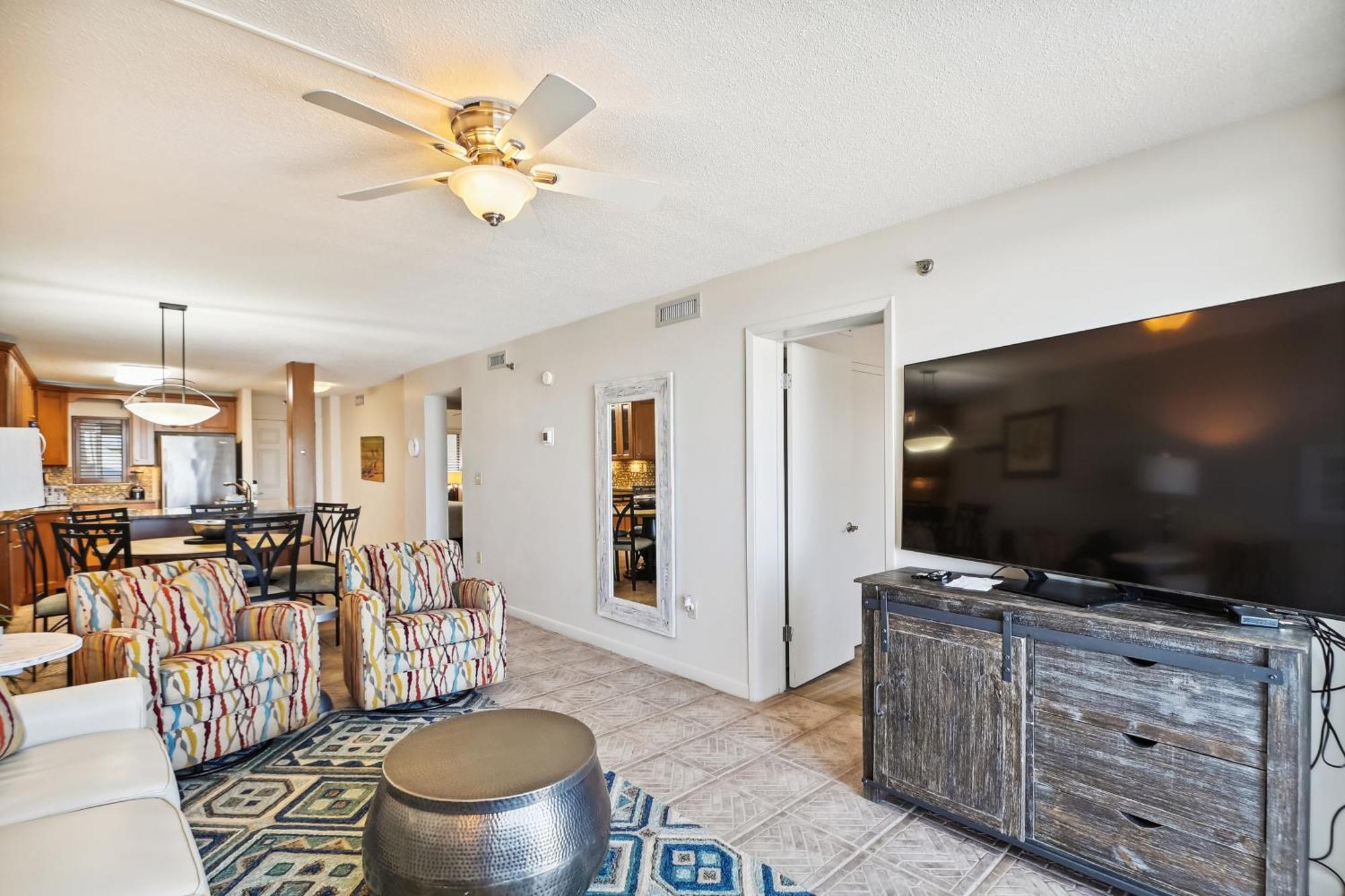 Apartment On The Gulf 304-by Isle