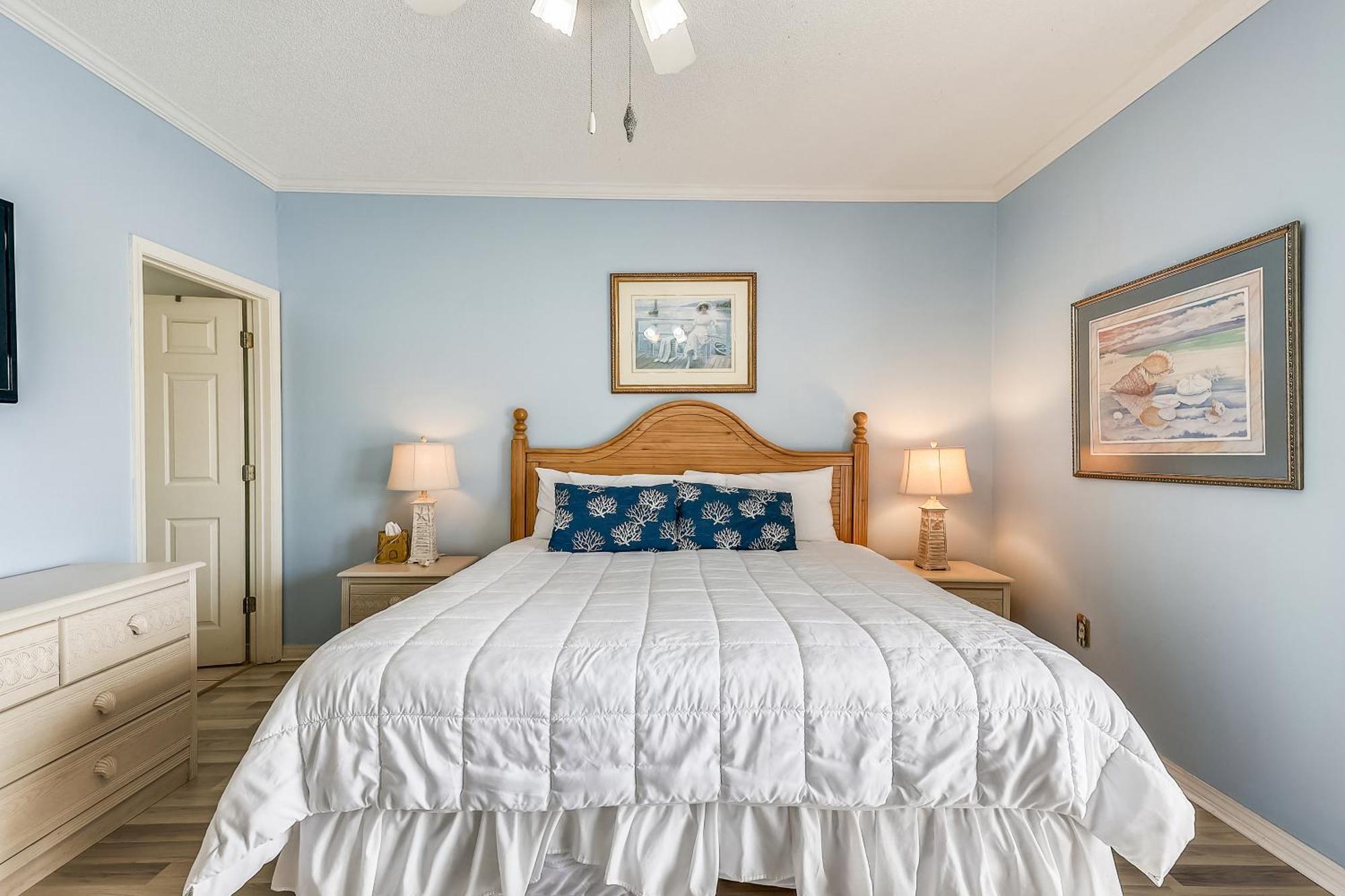 Sandpiper Cove 4133- By Isle Apartment *