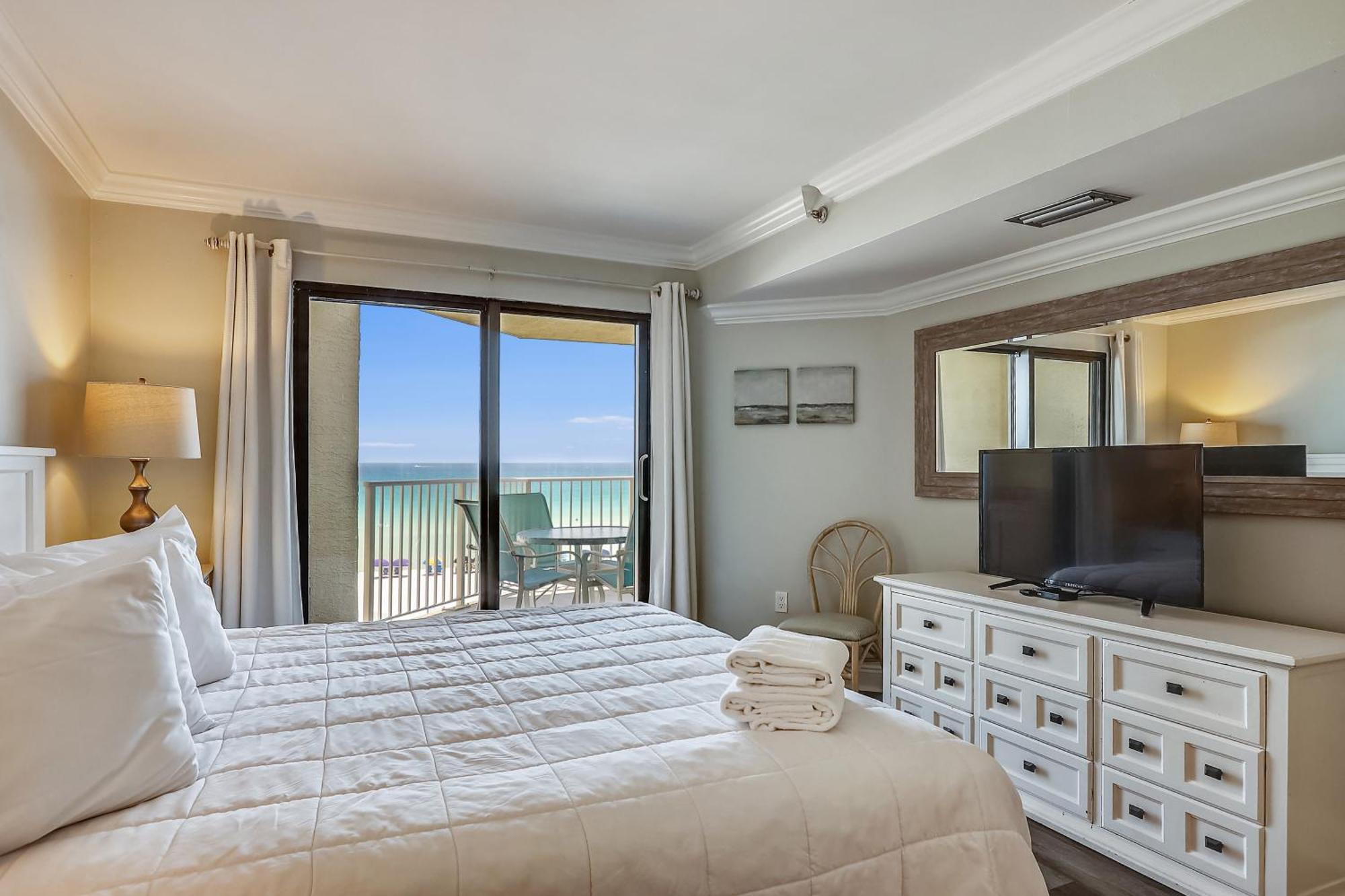 Inlet Reef 307- By Isle Apartment