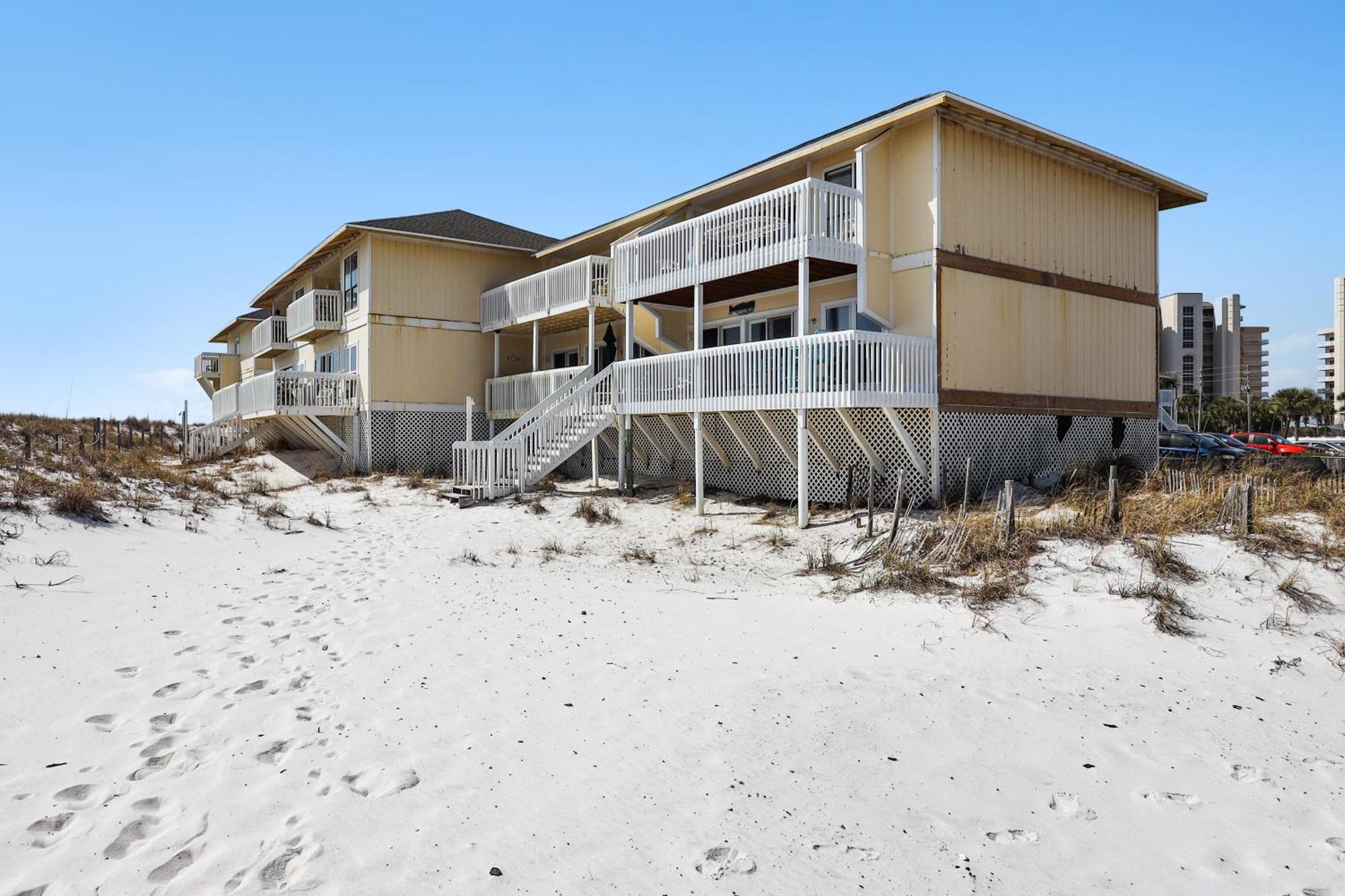 Sandpiper Cove 2133- By Isle Apartment