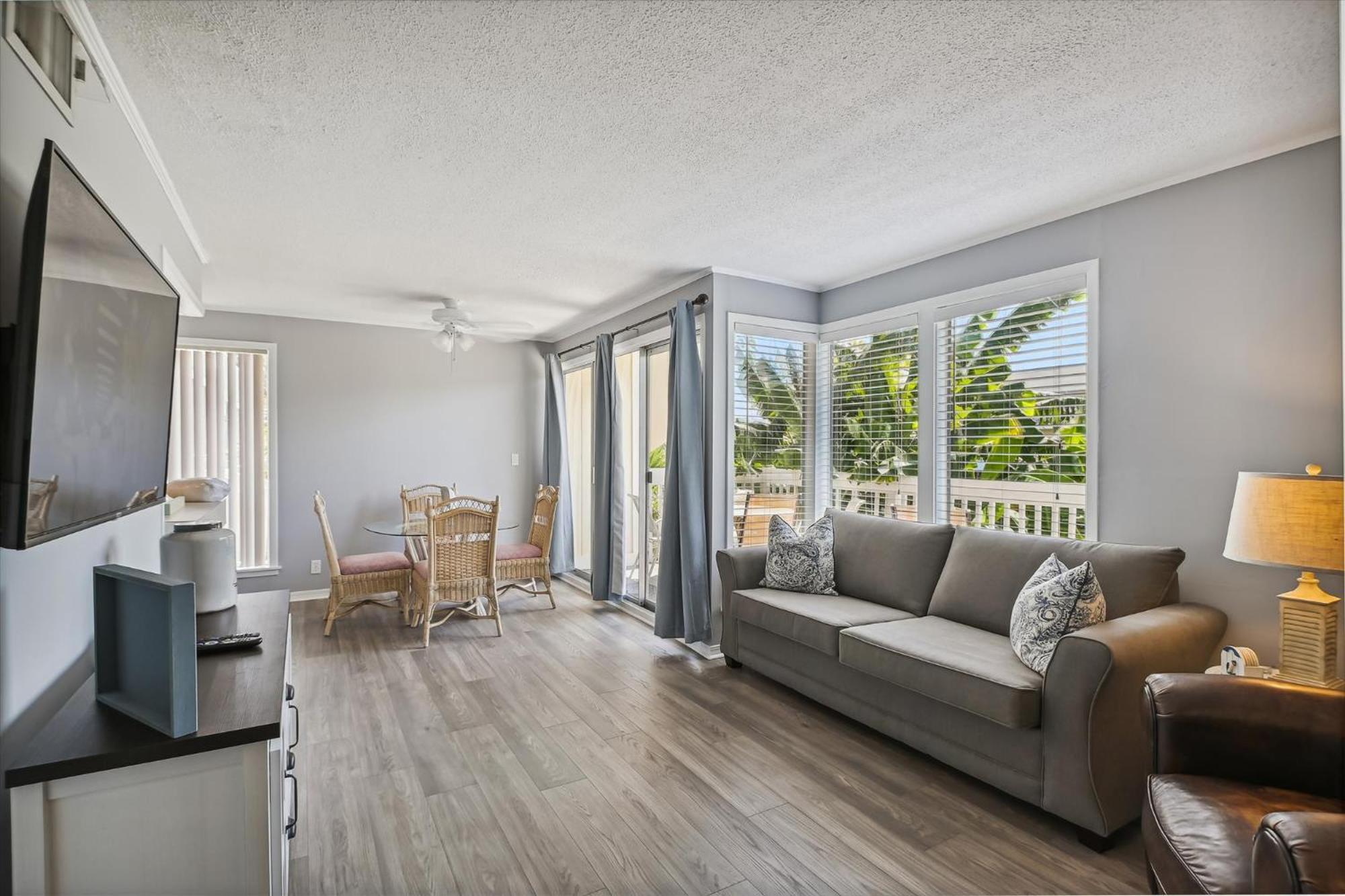 Sandpiper Cove 1030- By Isle Apartment Destin