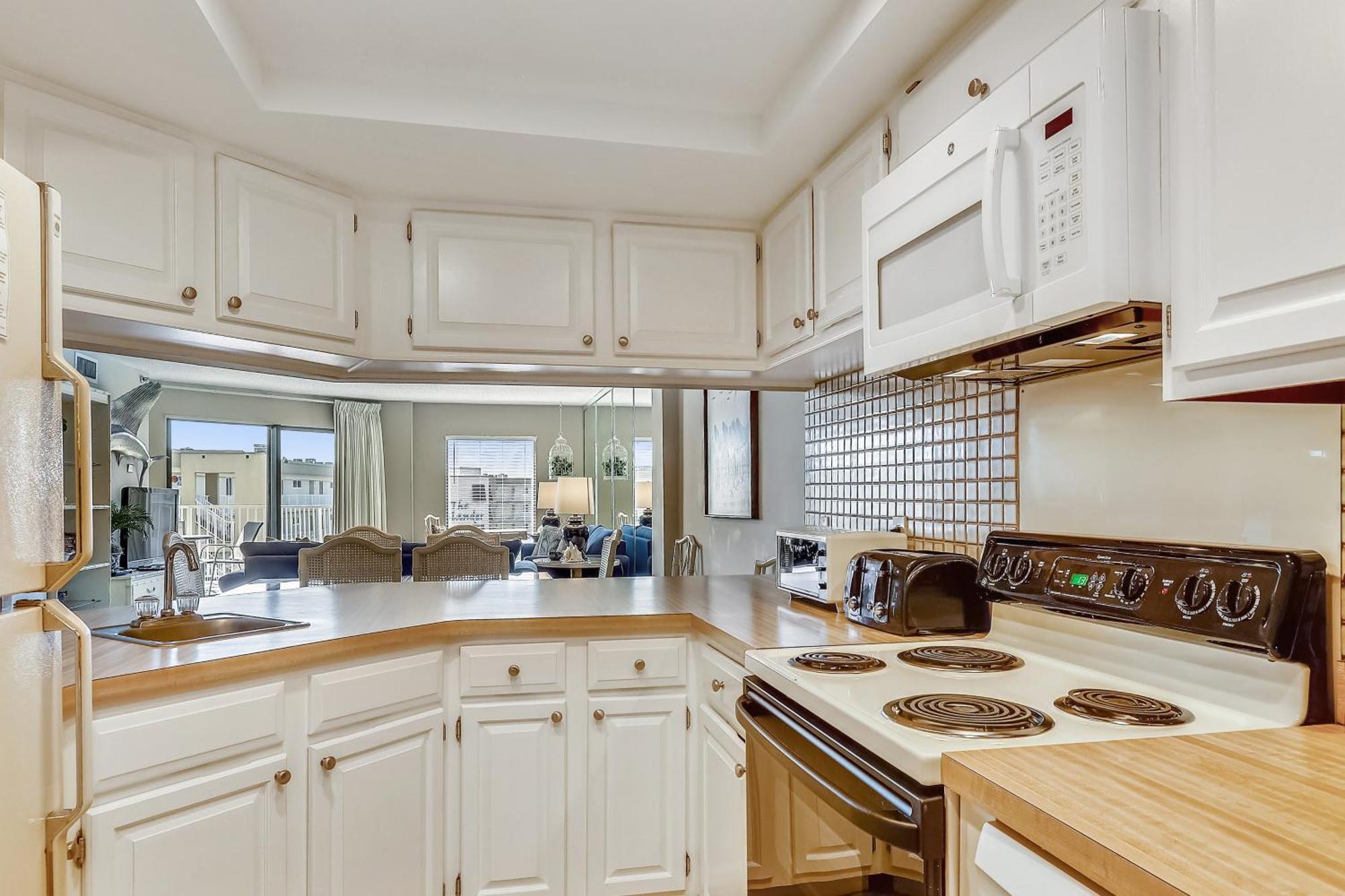 Inlet Reef 617- By Isle Apartment *