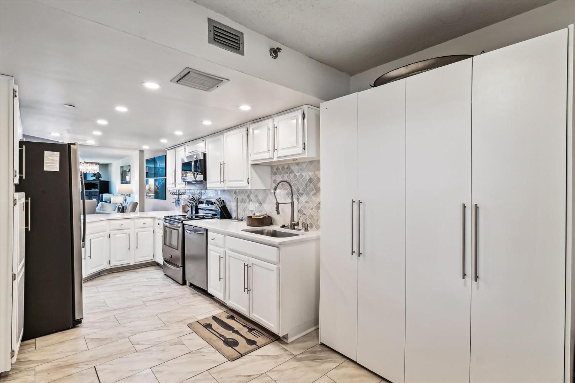 Inlet Reef 518- By Isle Apartment *