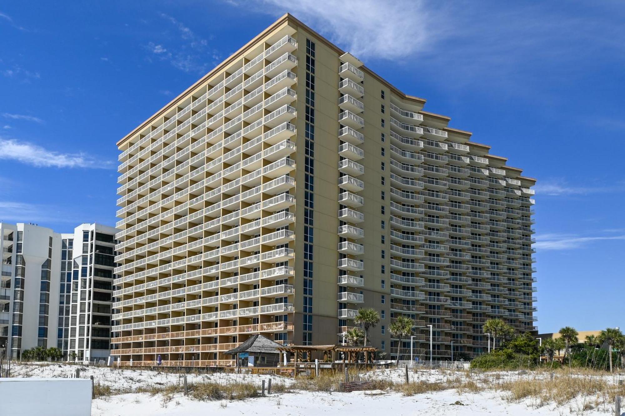 Pelican 1811- By Isle * Destin