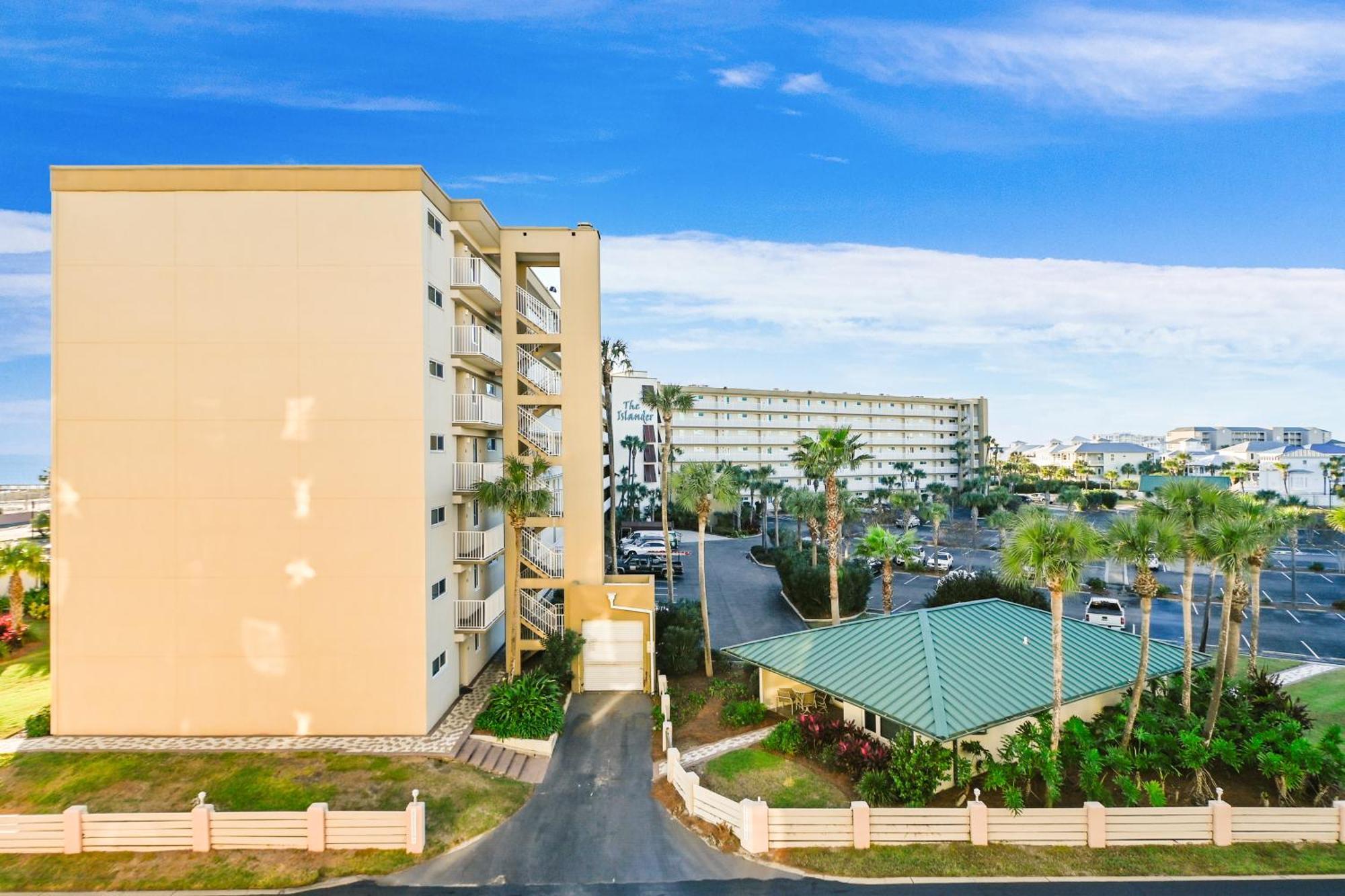 Inlet Reef 316- By Isle Apartment