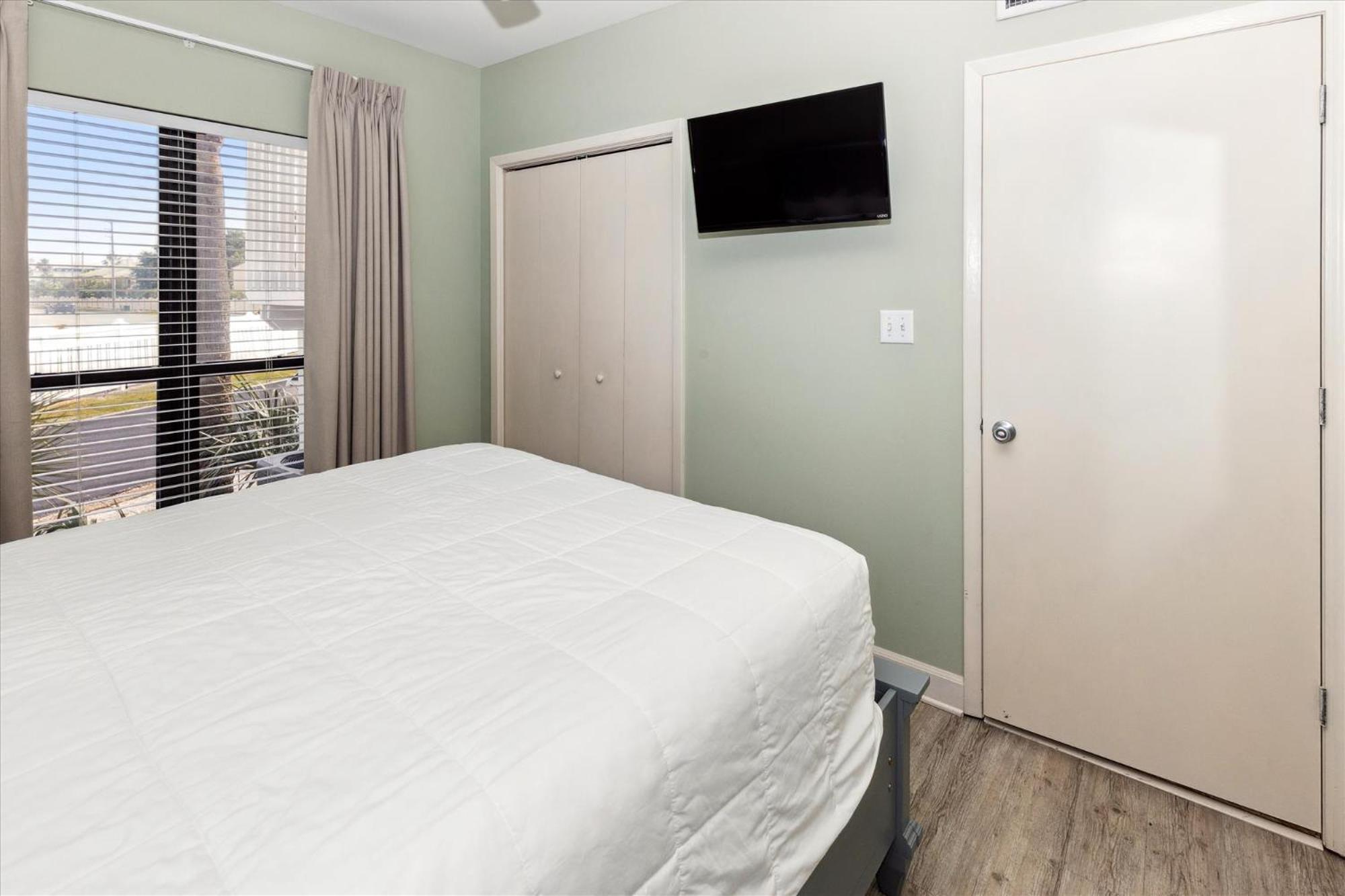 Apartment Sandpiper Cove 1151- By Isle *
