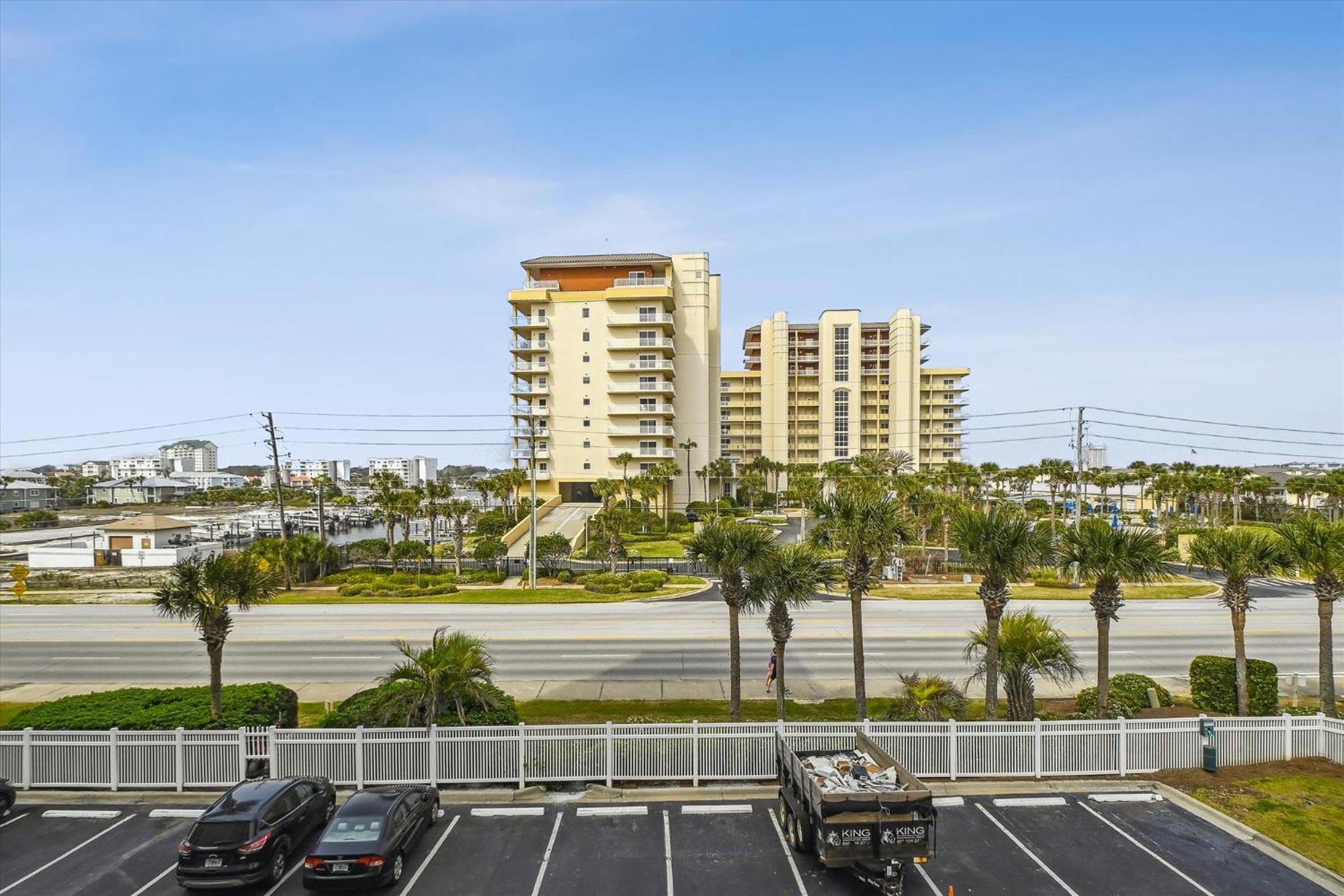 Apartment Oceania 201- By Isle *
