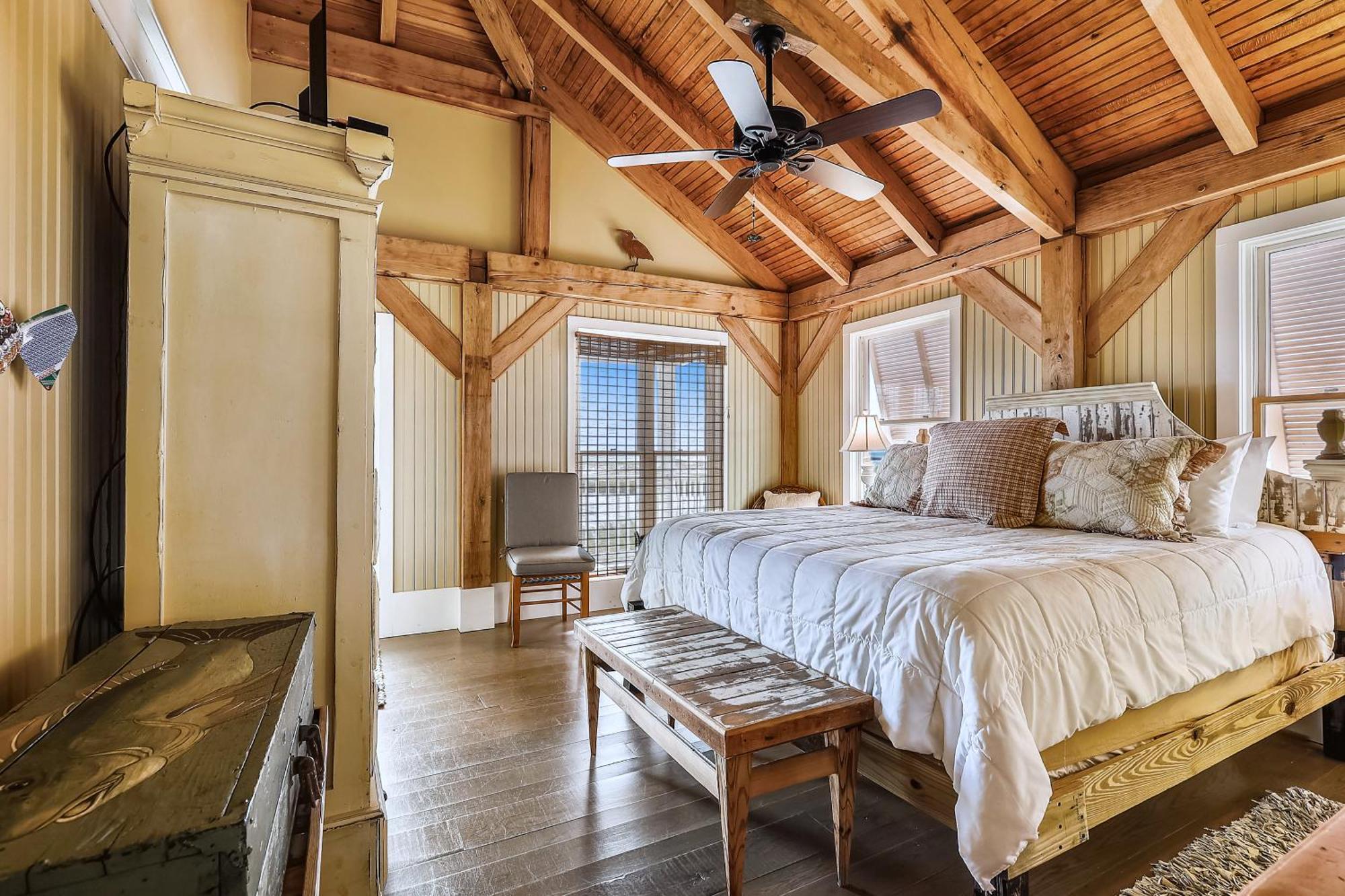 Apartment Sugar Shack- By Isle Destin