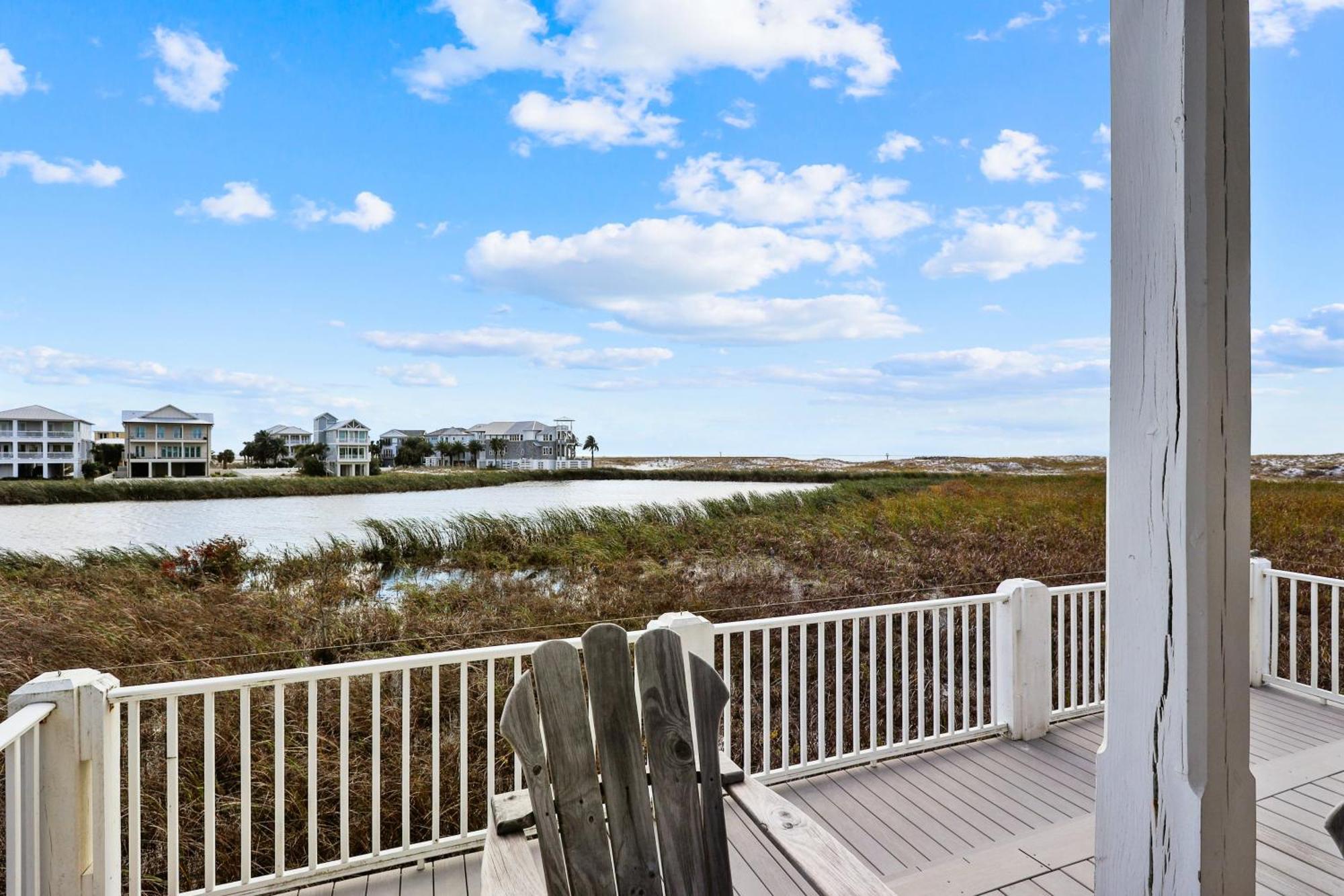 Sugar Shack- By Isle Apartment