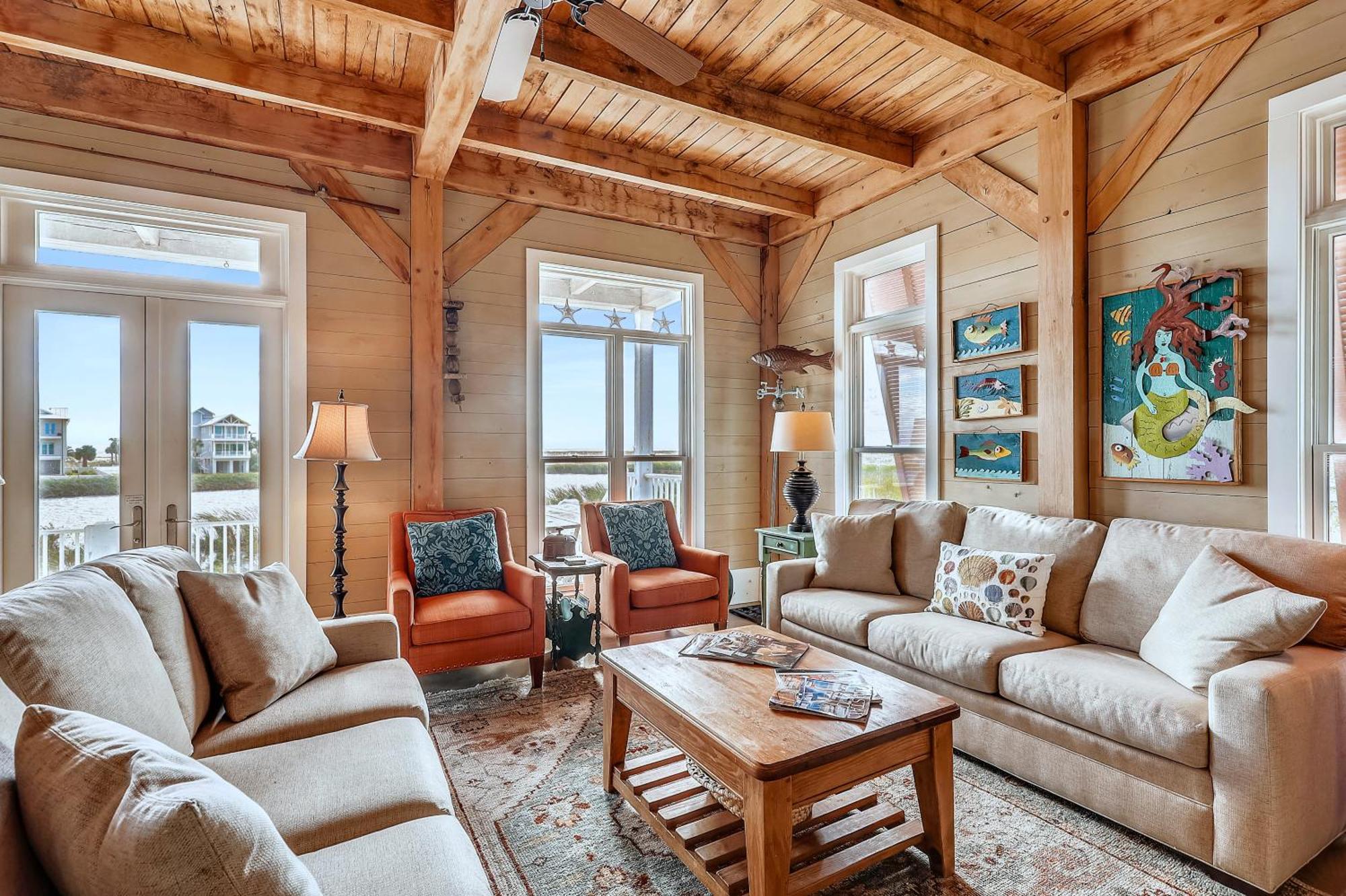 Sugar Shack- By Isle Apartment