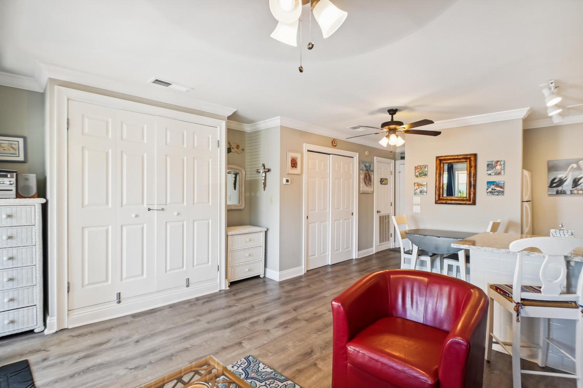 Sandpiper Cove 8245- By Isle Apartment *