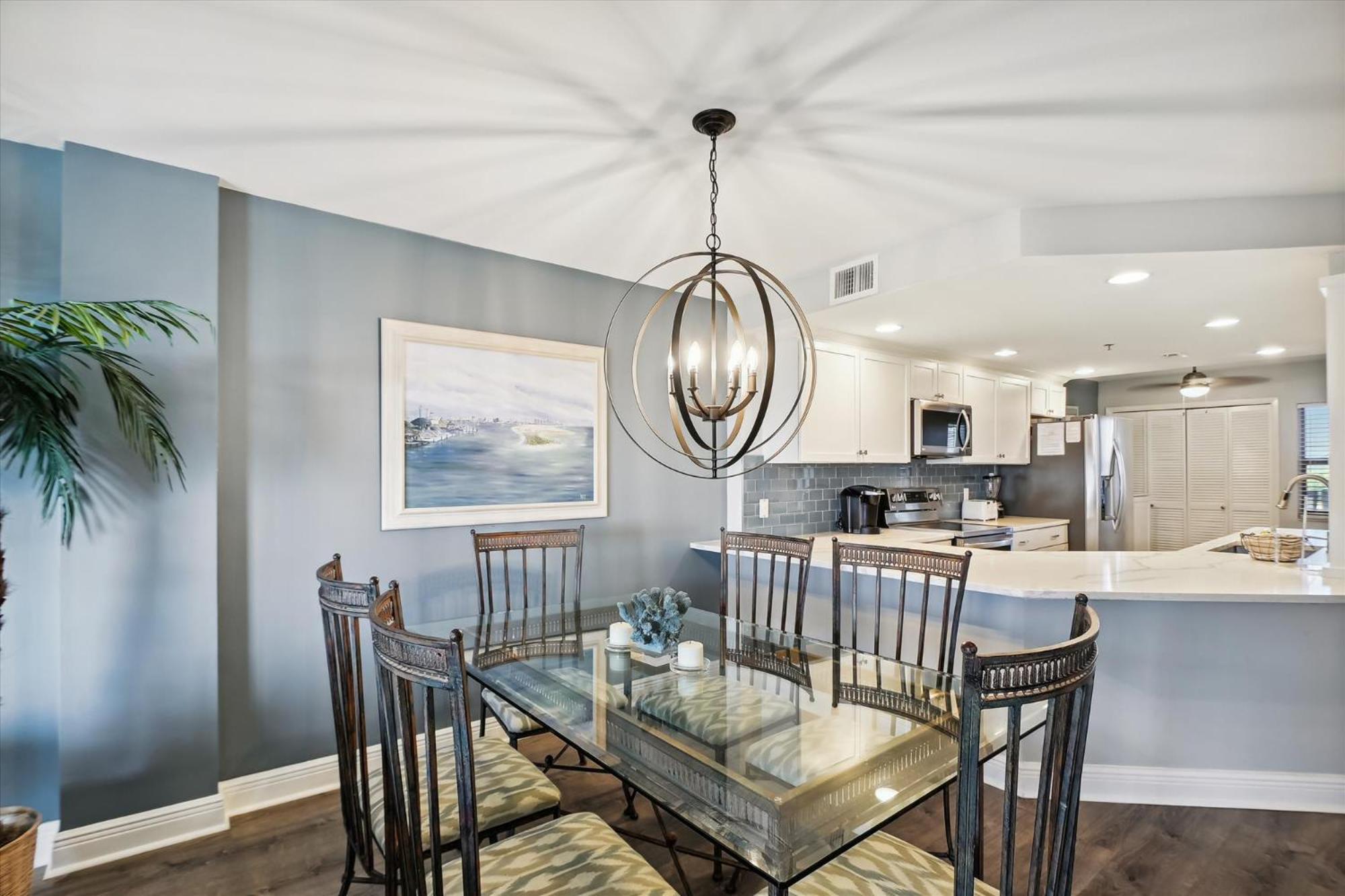 Apartment Inlet Reef 210- By Isle