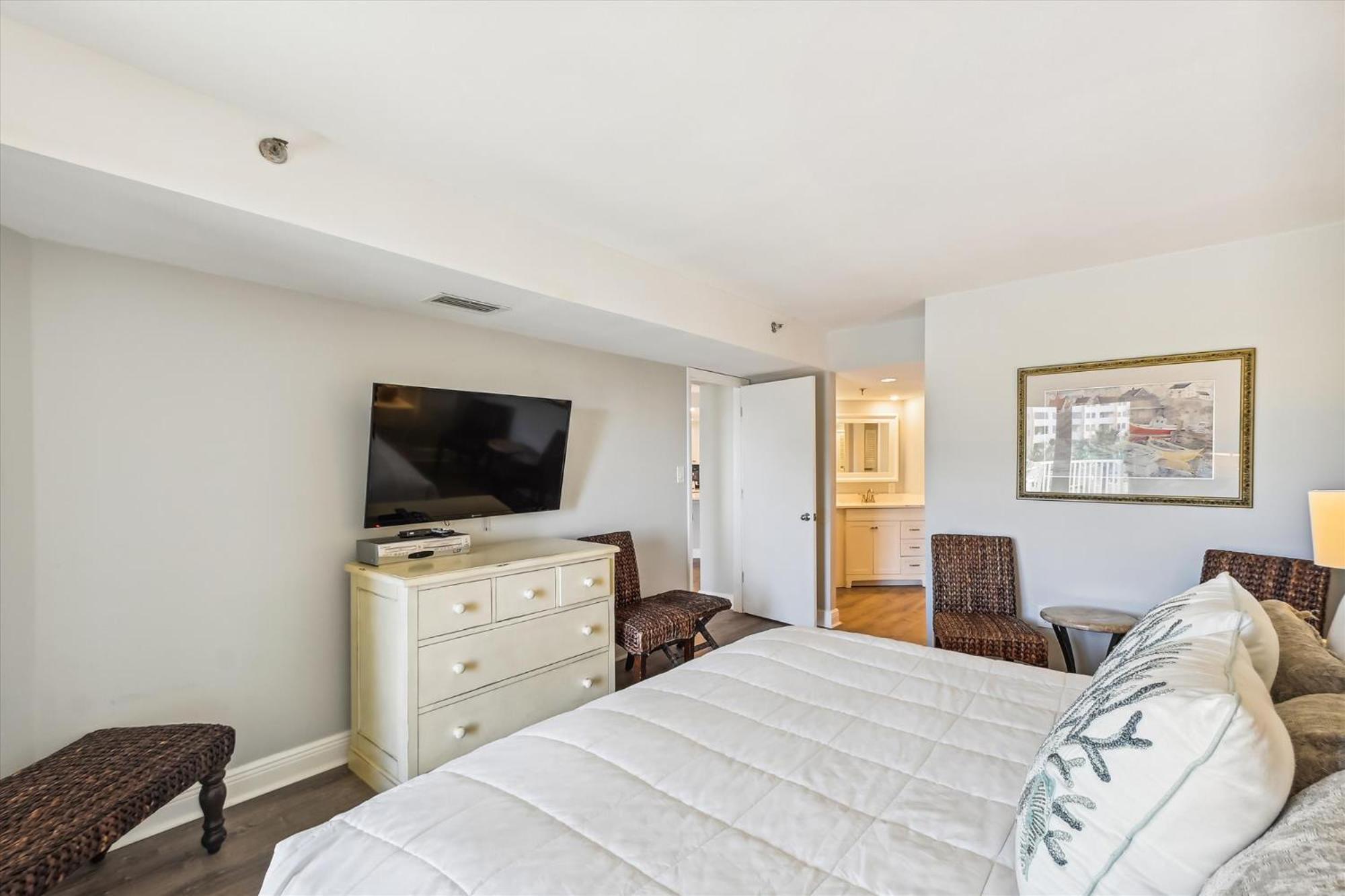 Apartment Inlet Reef 210- By Isle *
