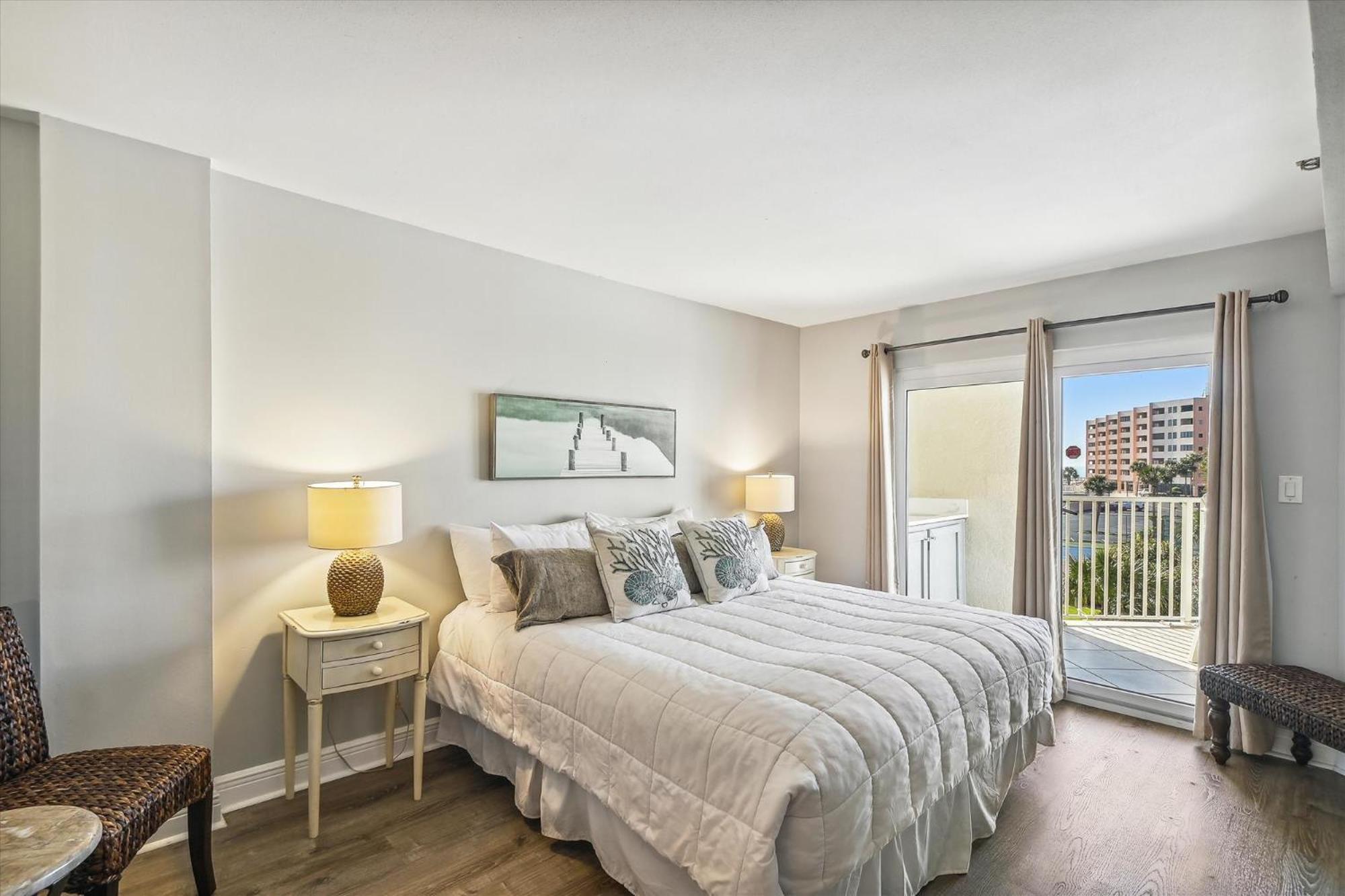 Inlet Reef 210- By Isle Apartment