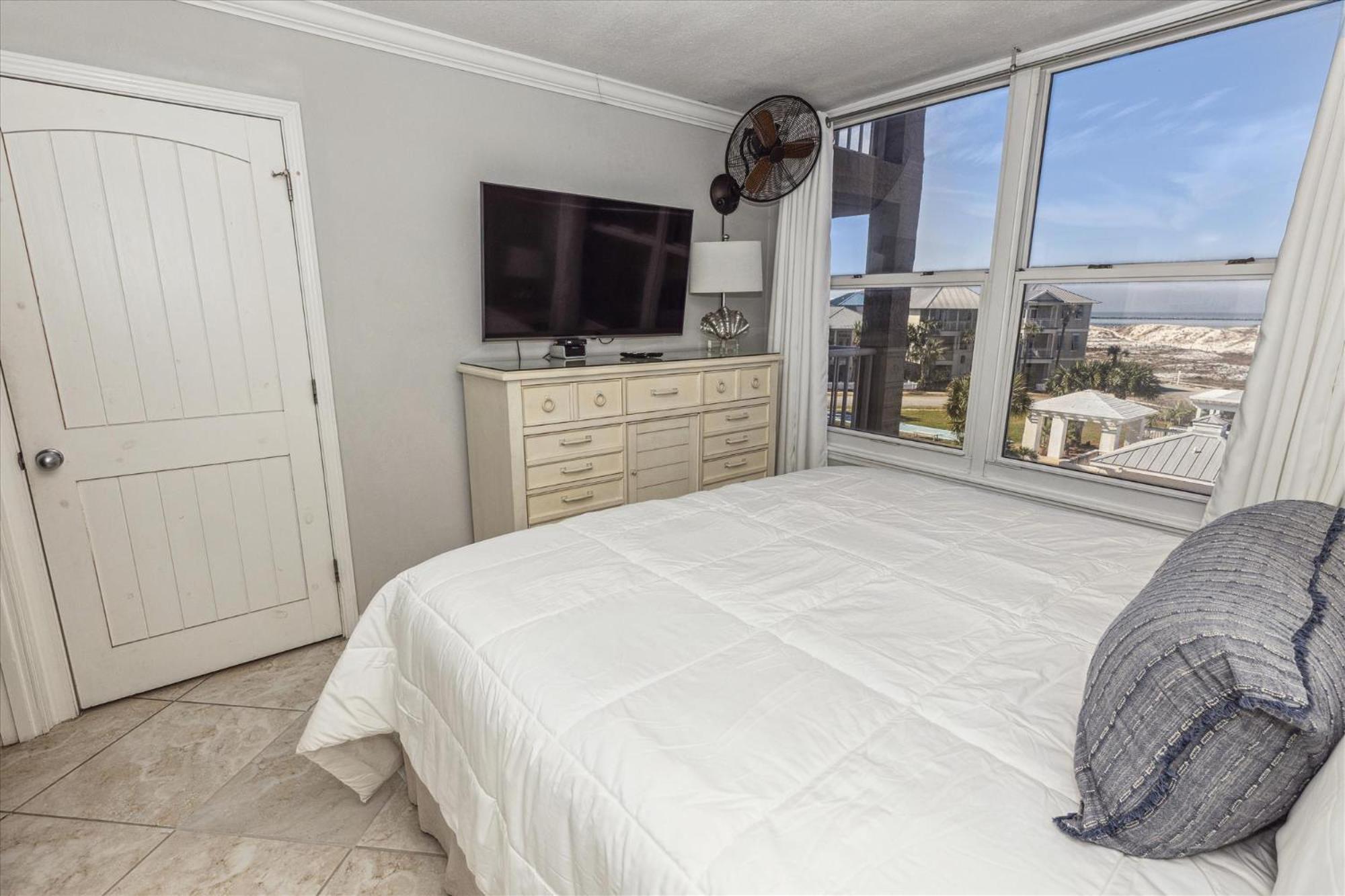 Magnolia House 305- By Isle