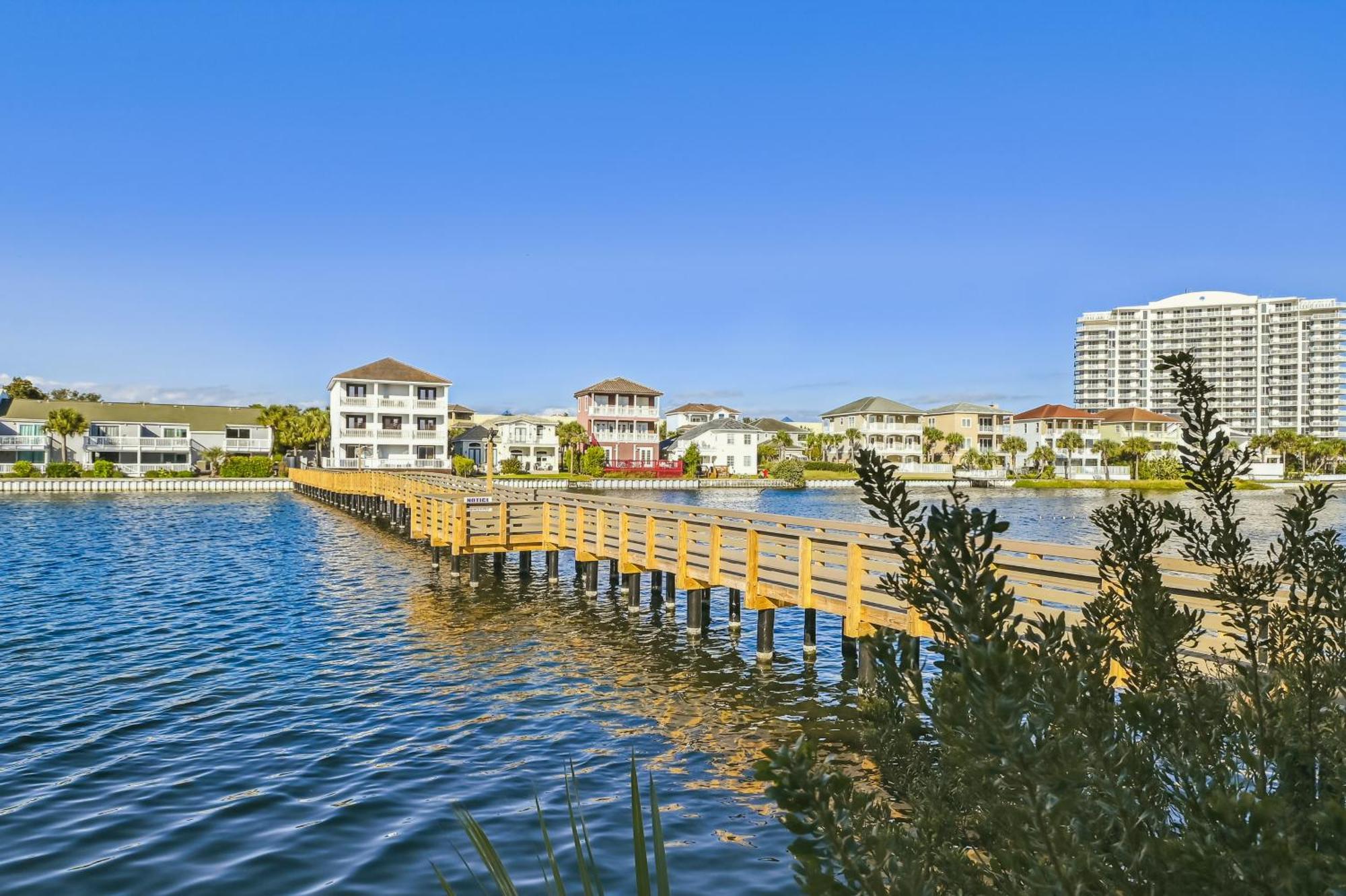 South Bay By The Gulf 055- By Isle Apartment