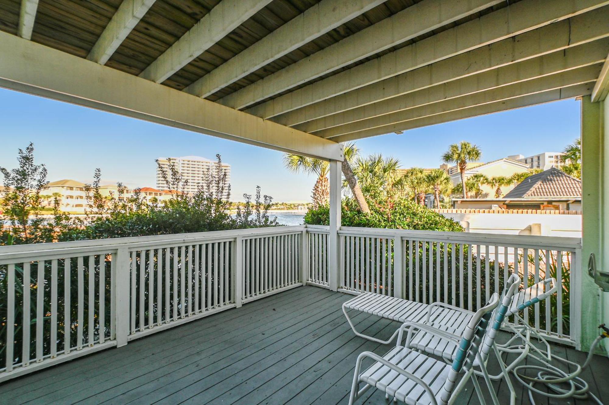 South Bay By The Gulf 055- By Isle *
