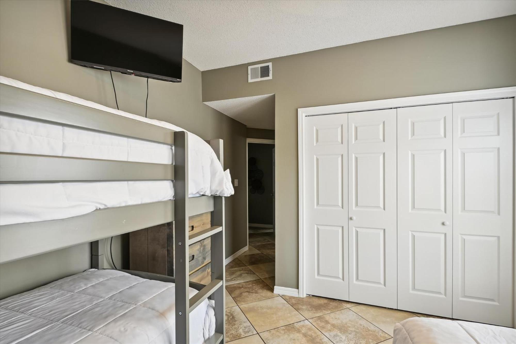 Apartment Sandpiper Cove 9125- By Isle