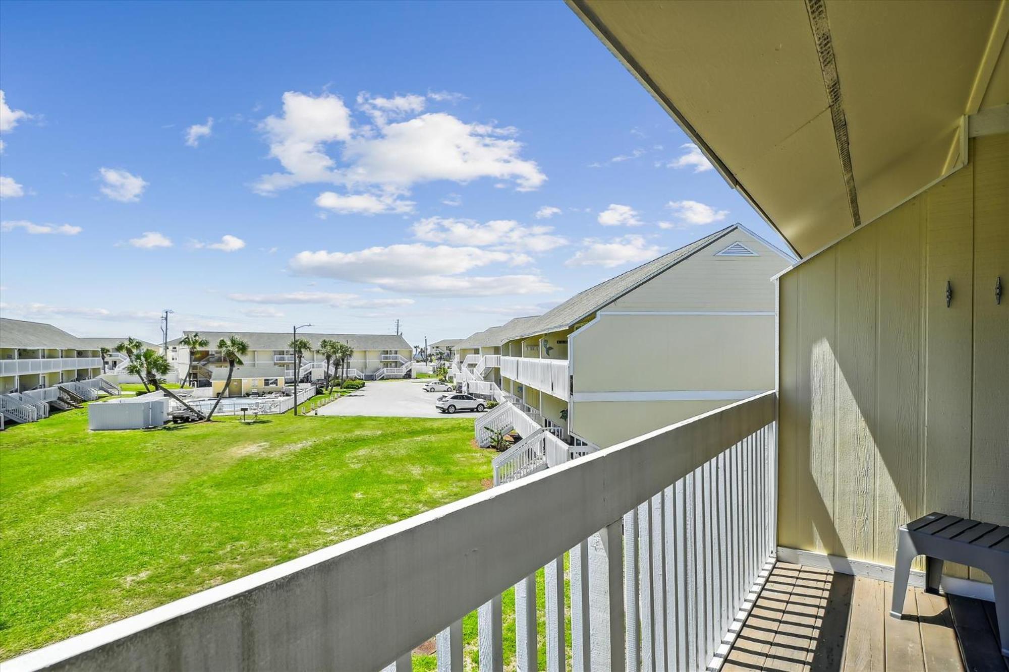 Sandpiper Cove 8236- By Isle Apartment *