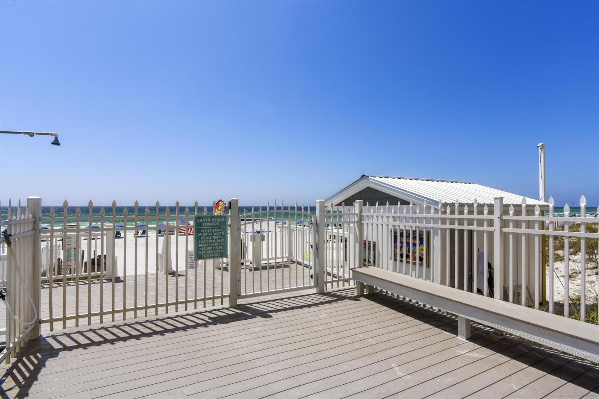 Silver 1702e- By Isle Apartment Destin
