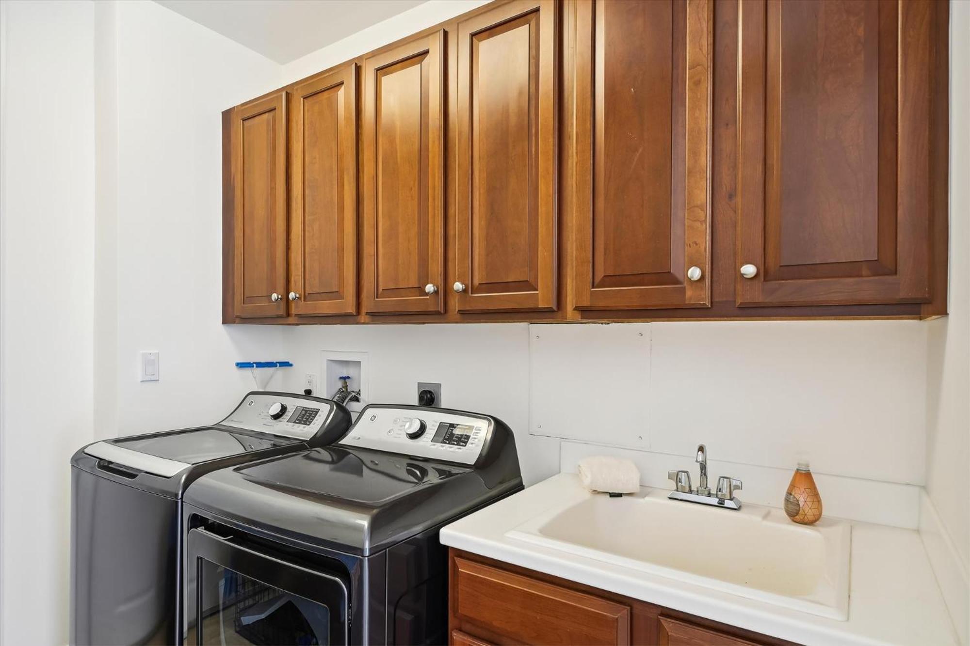 Apartment Silver 1702e- By Isle *