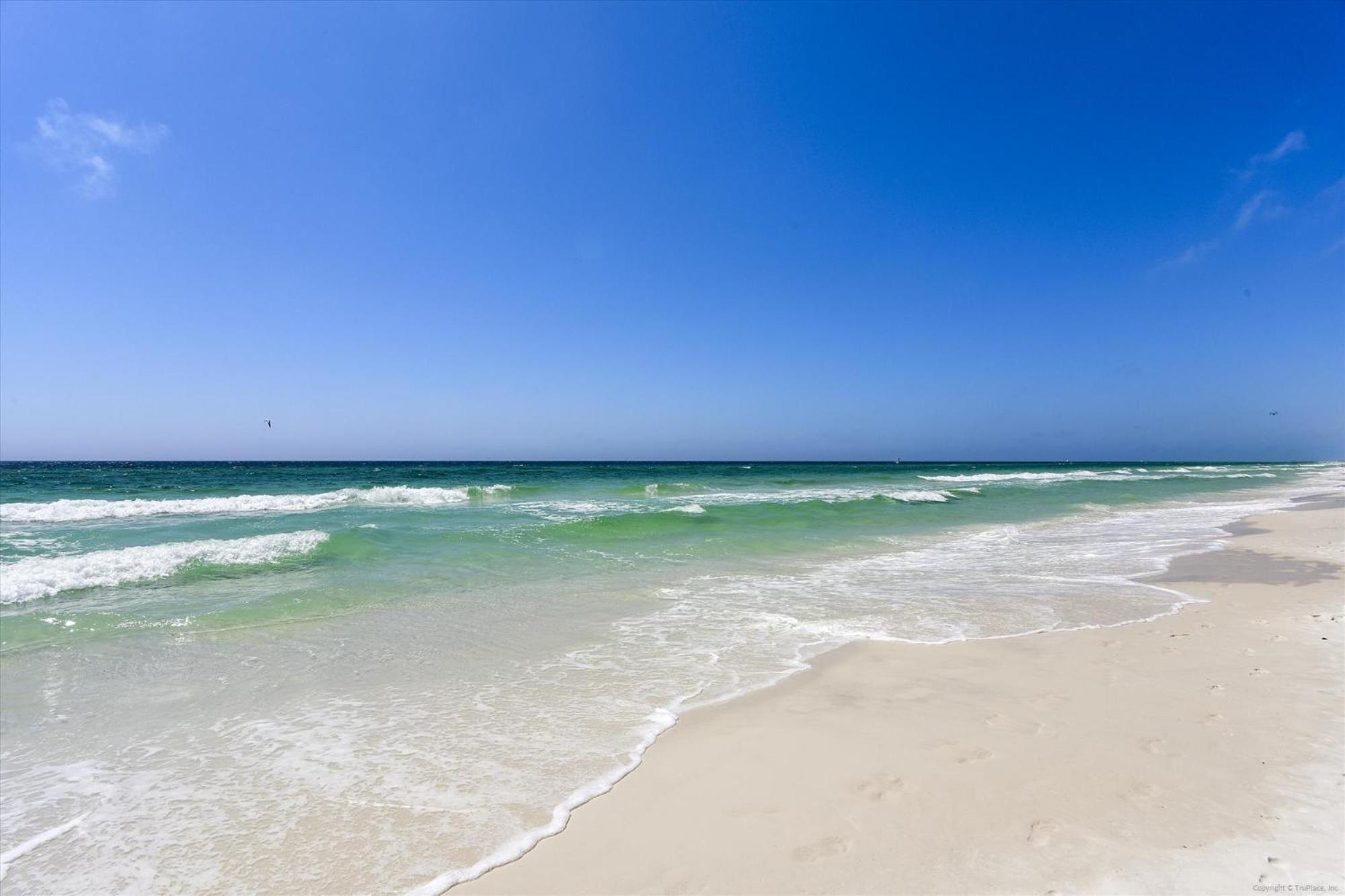Silver 1702e- By Isle Apartment Destin