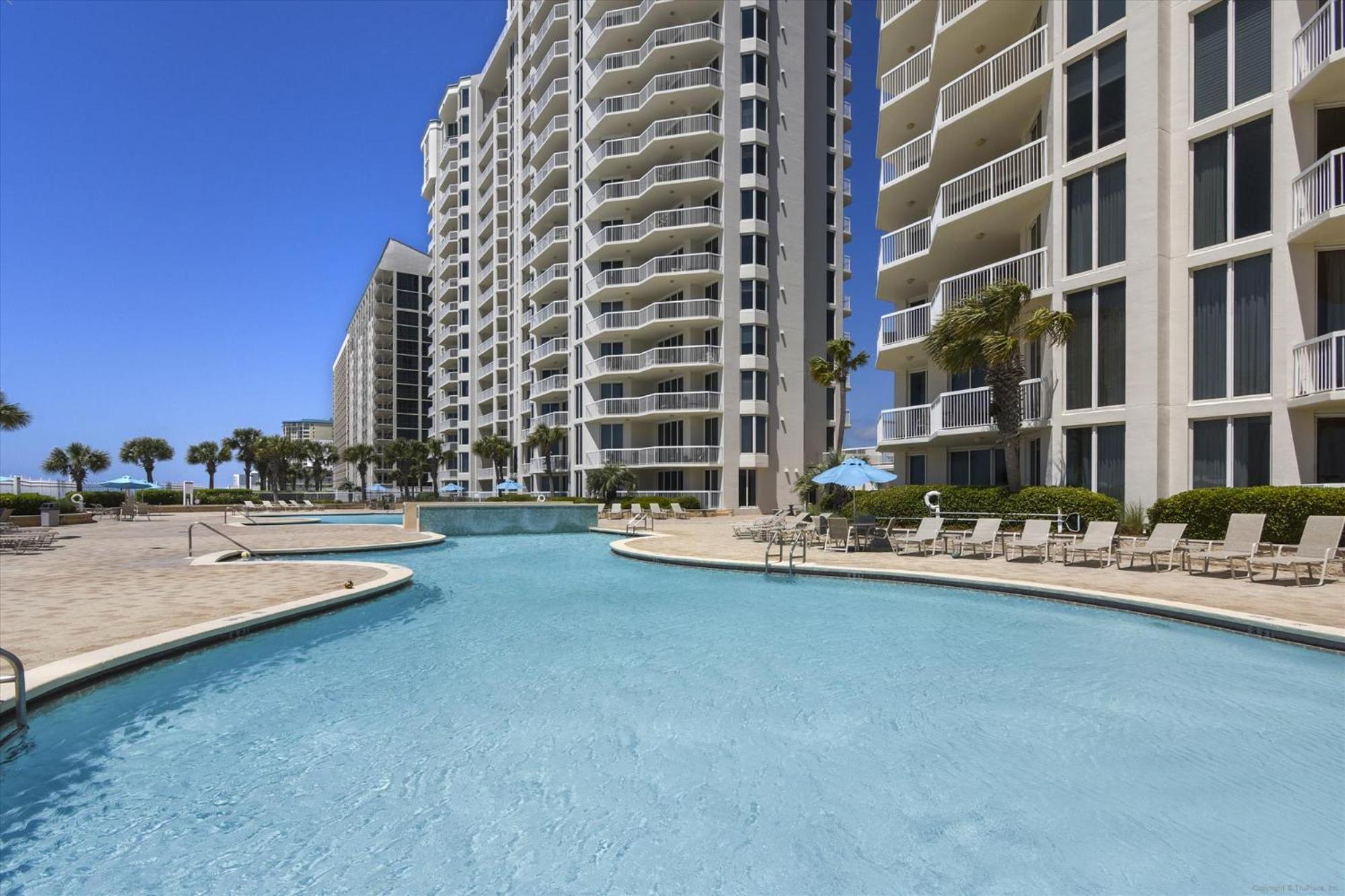 Silver 1702e- By Isle Apartment *