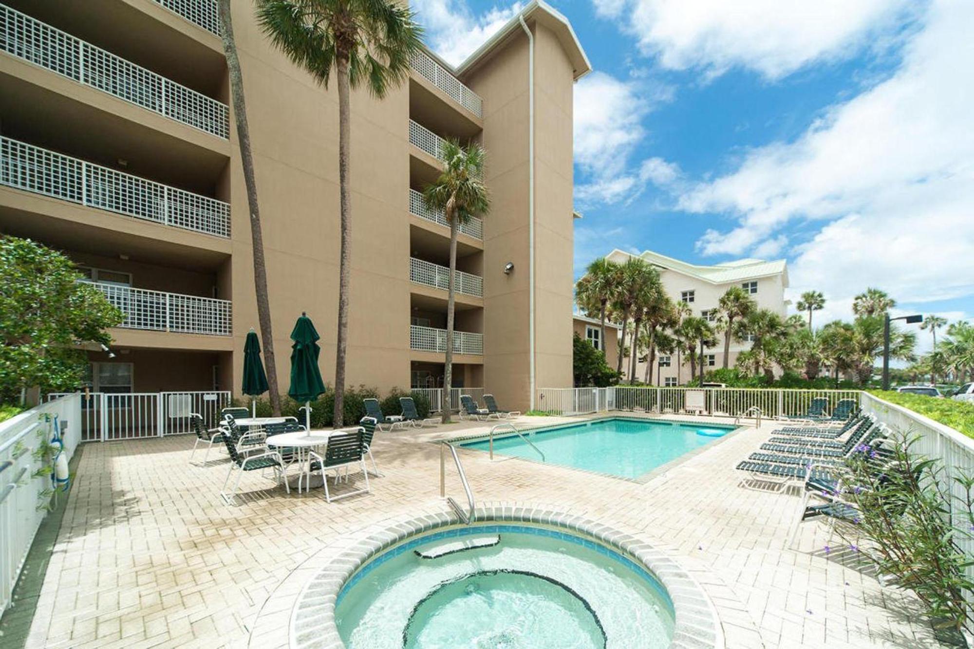 Emerald Dunes 103 *