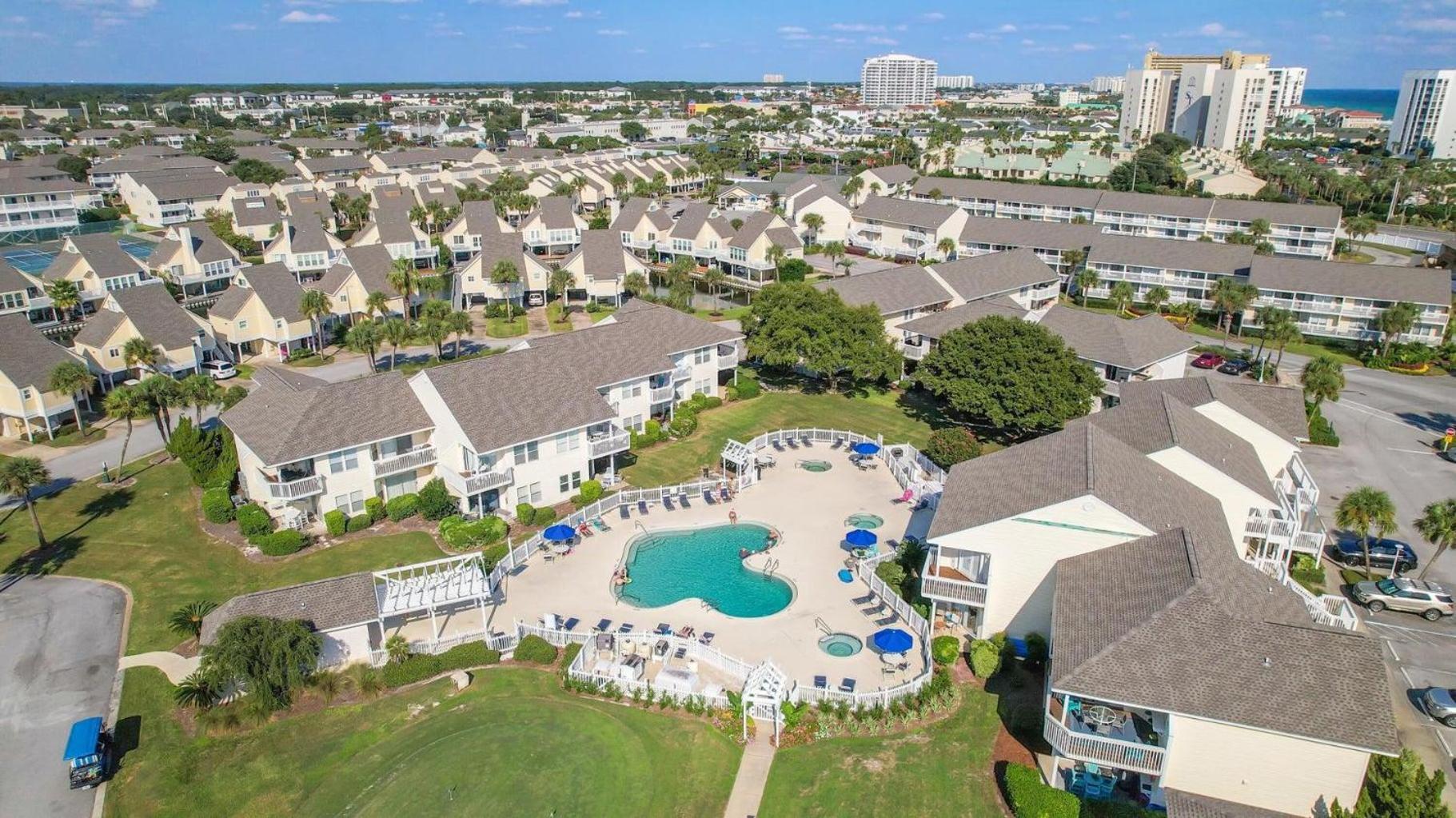Sandpiper Cove 9112 *