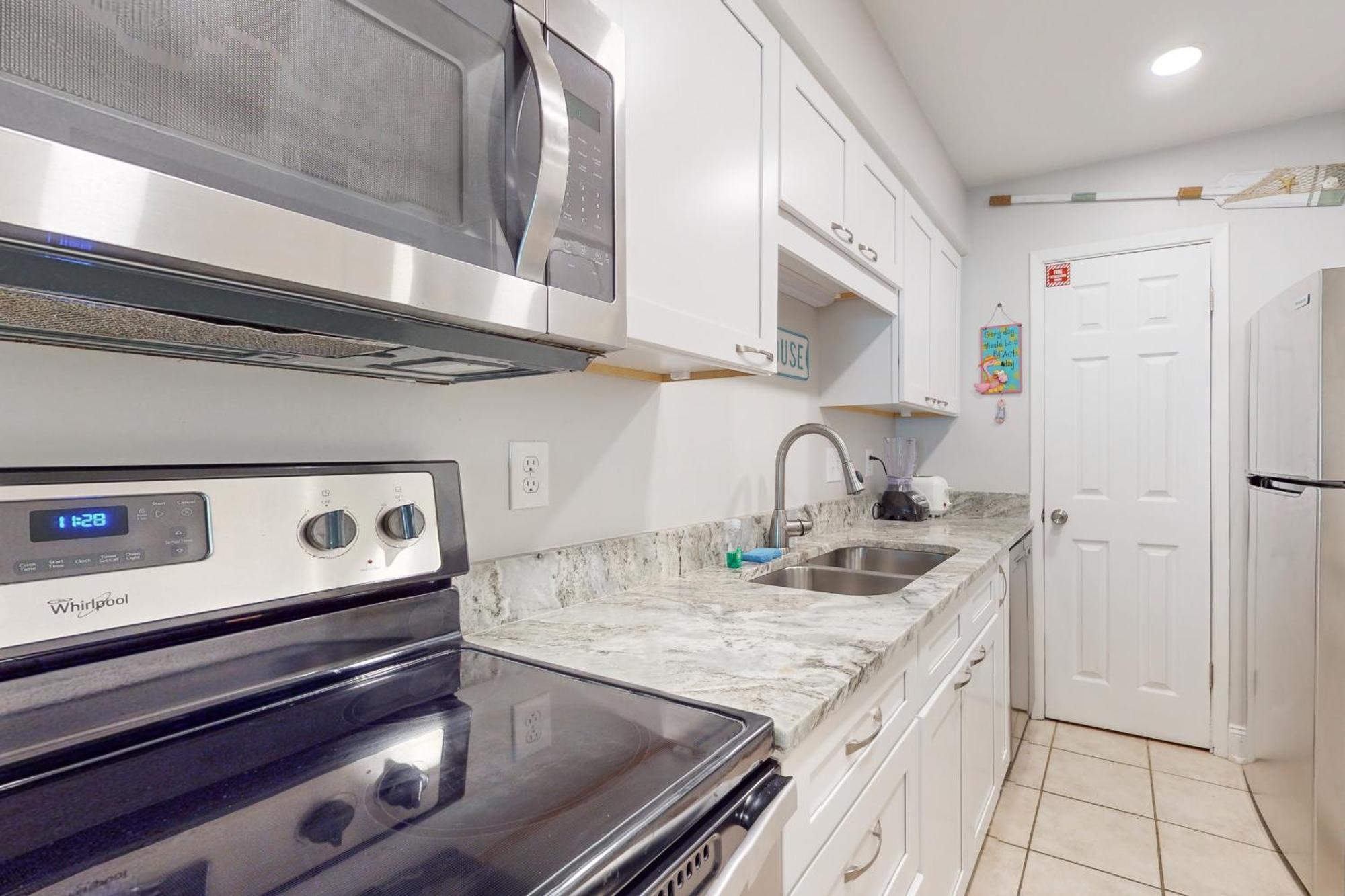 Apartment Tradewinds 07 *
